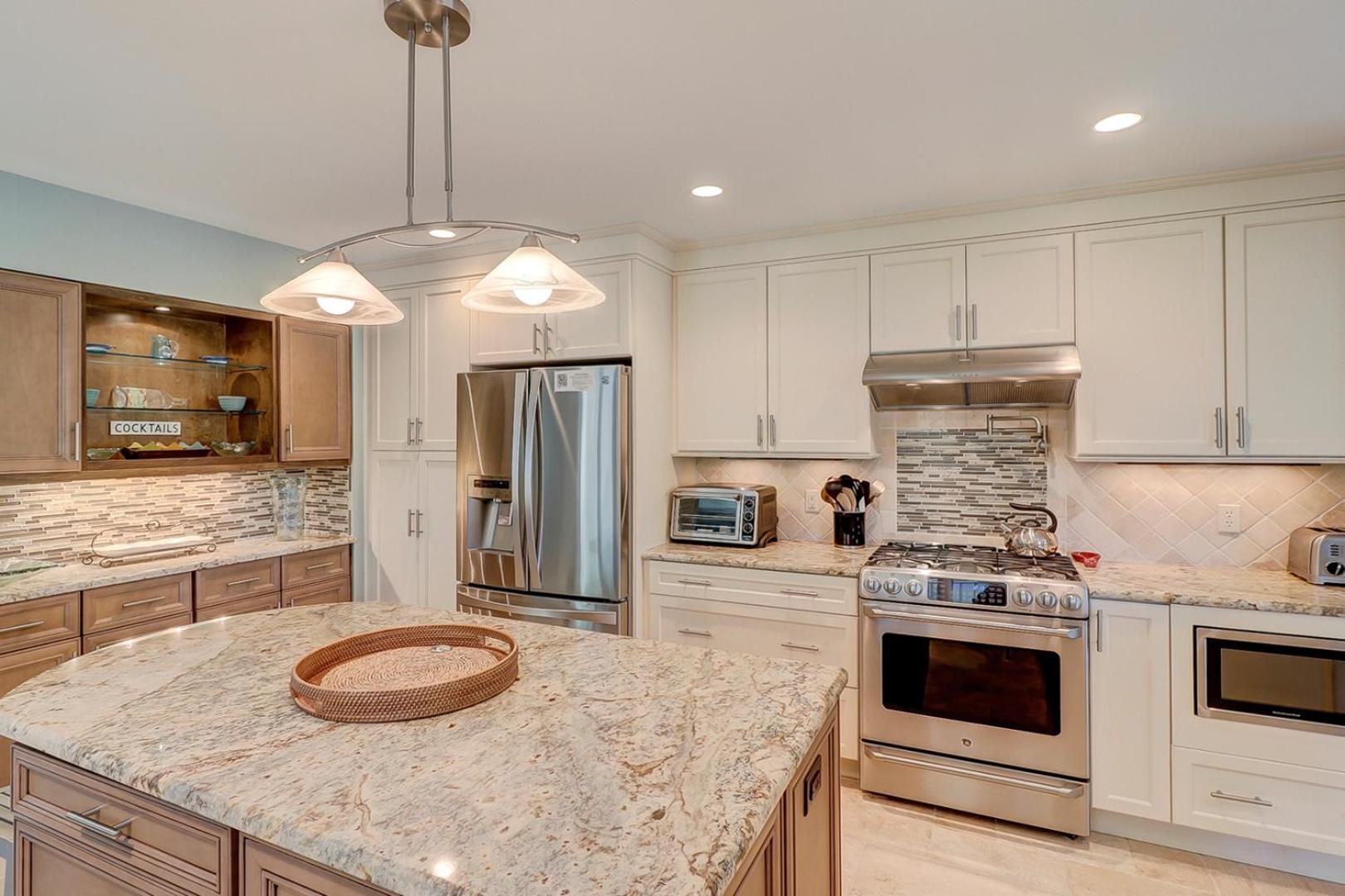 Private Pool & - Golf Course Views - Walk To Harbour Town - 24 Stoney Creek Road * Hilton Head Island