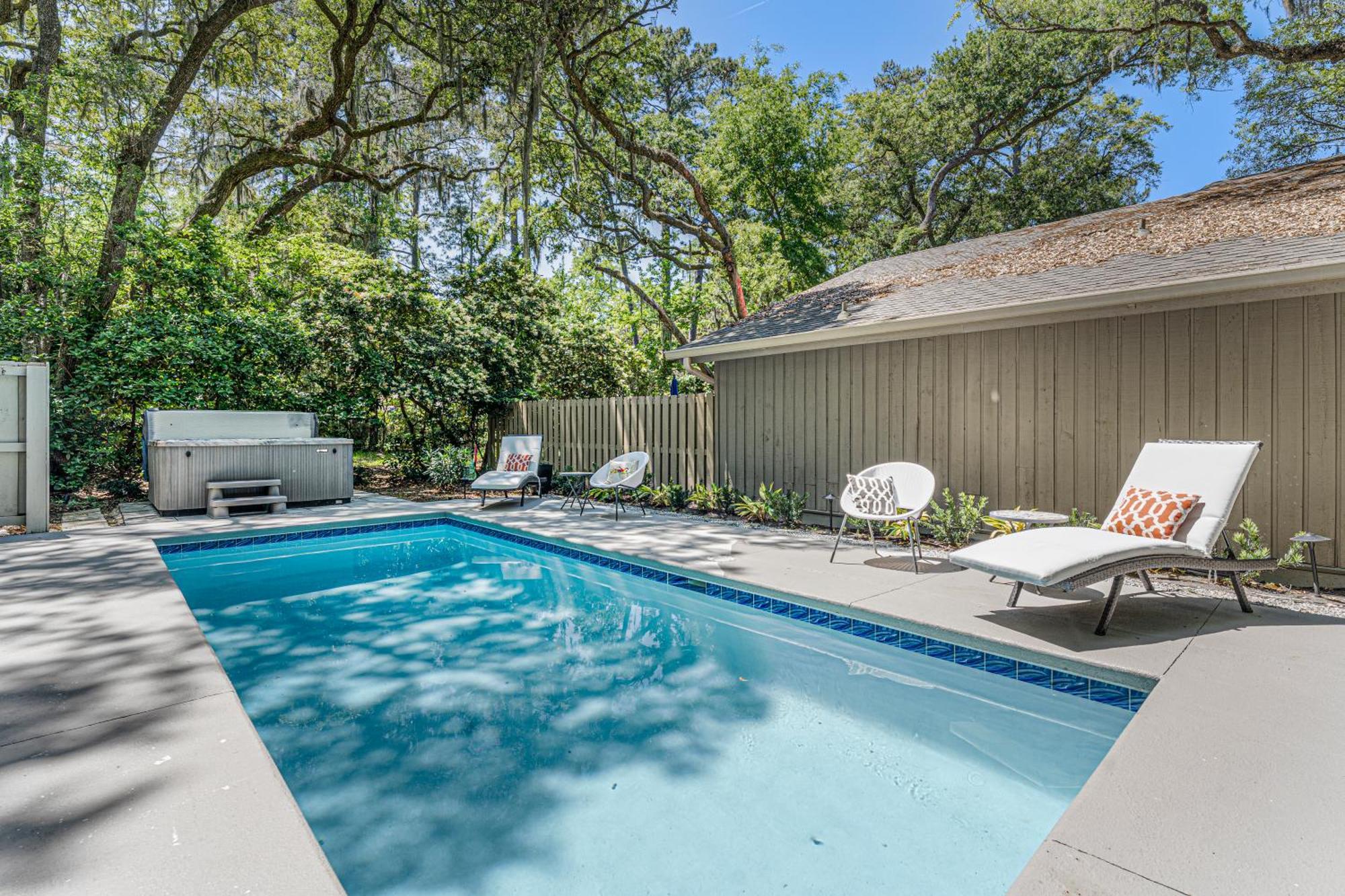 Holiday home Private Oasis With Pool - Pet Friendly - Fully Fenced Yard - 3 Pender Lane