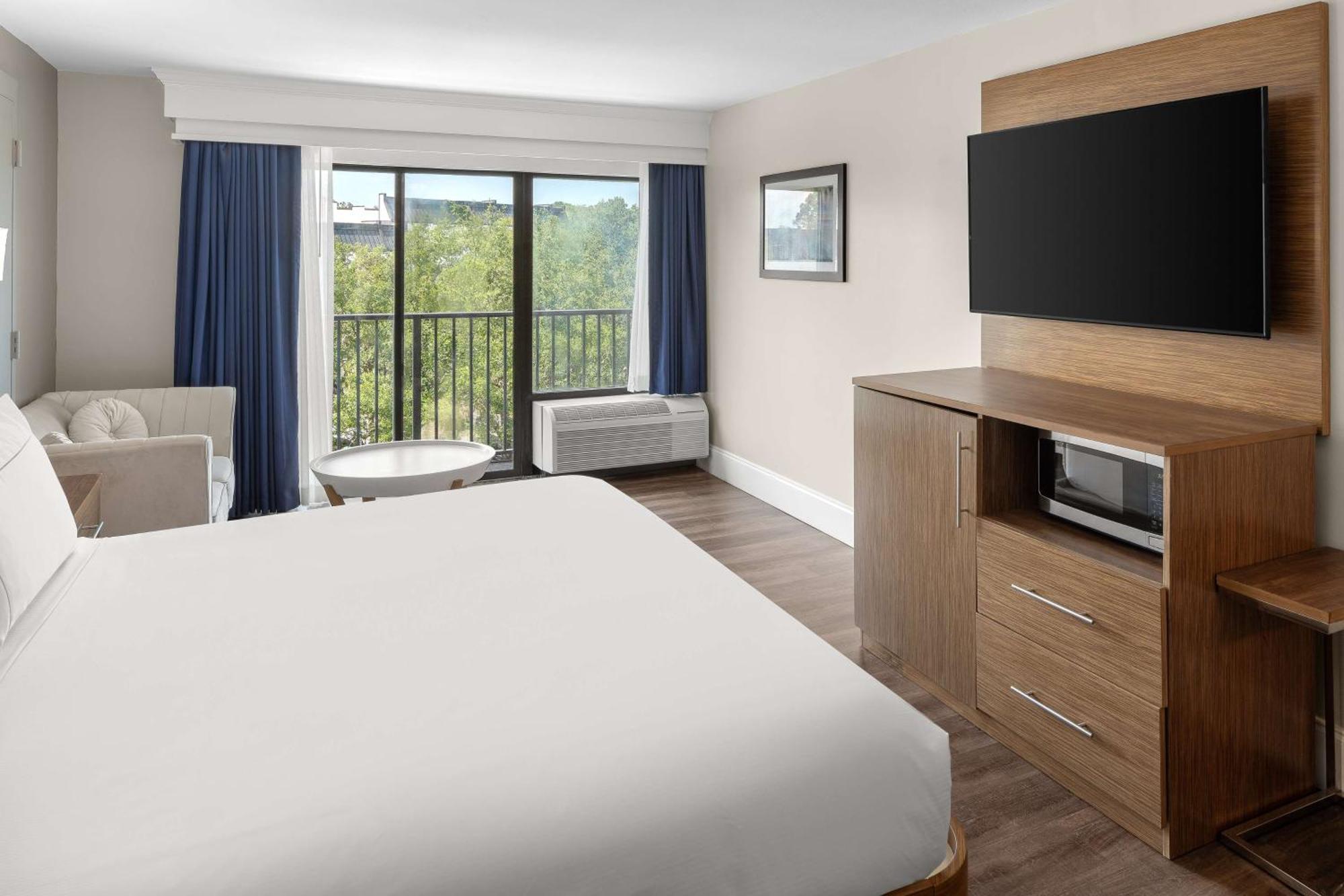 Doubletree By Hilton
