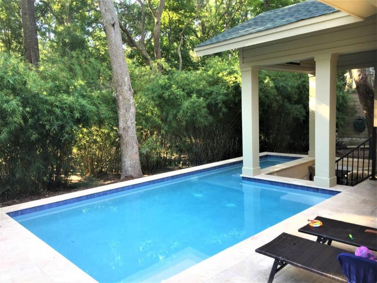 Heated Pool Swim Up Bar Hottub 7min Bike To