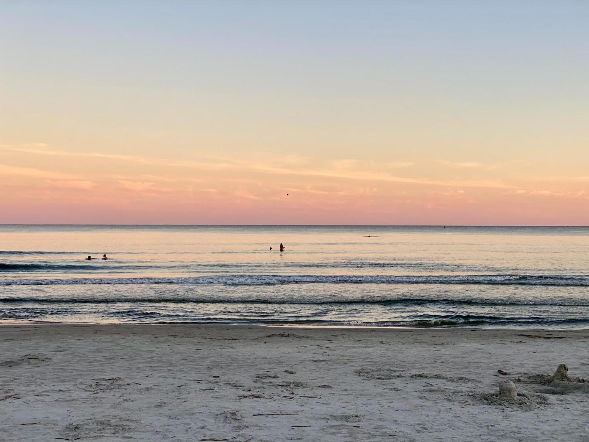 Serene, Pet Friendly Sea Pines Near With Pool Access Villa Hilton Head Island