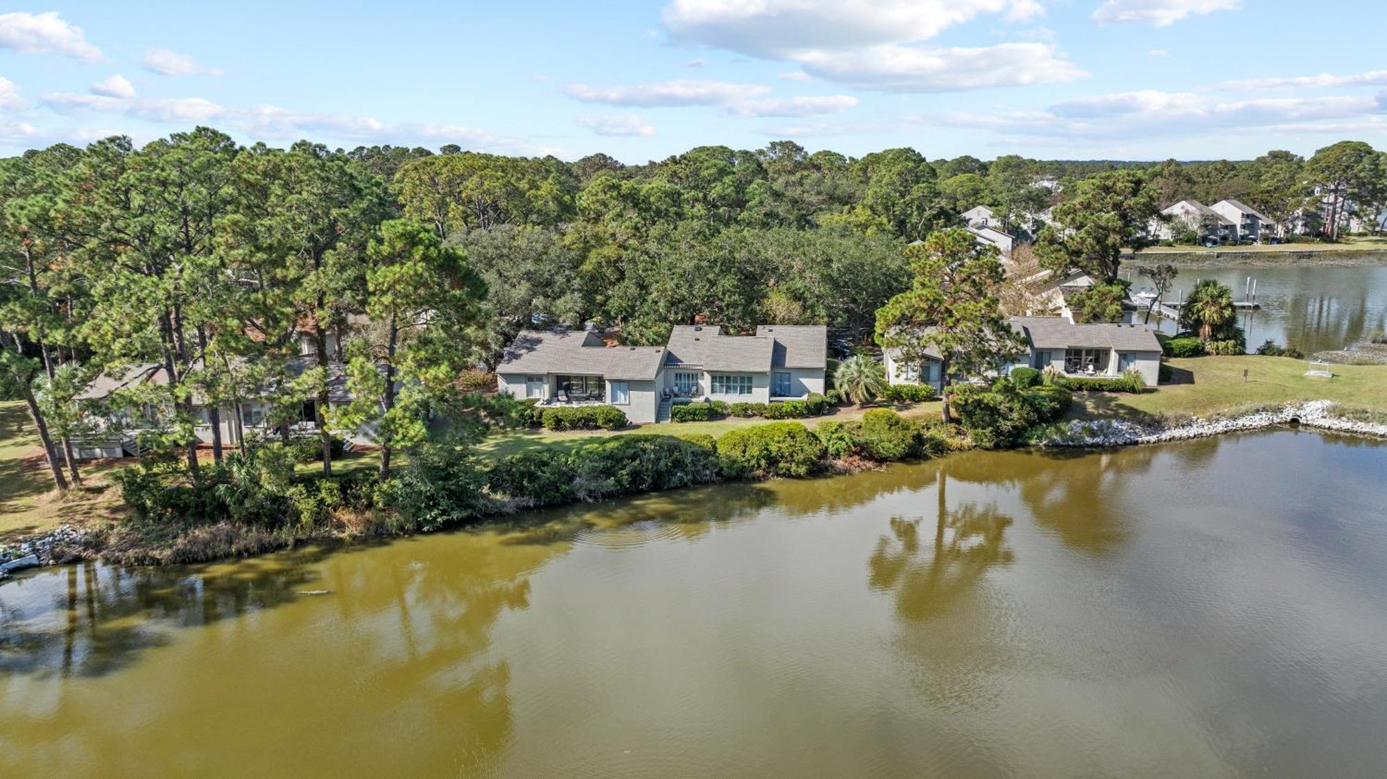 Serene, Pet Friendly Sea Pines Near With Pool Access *
