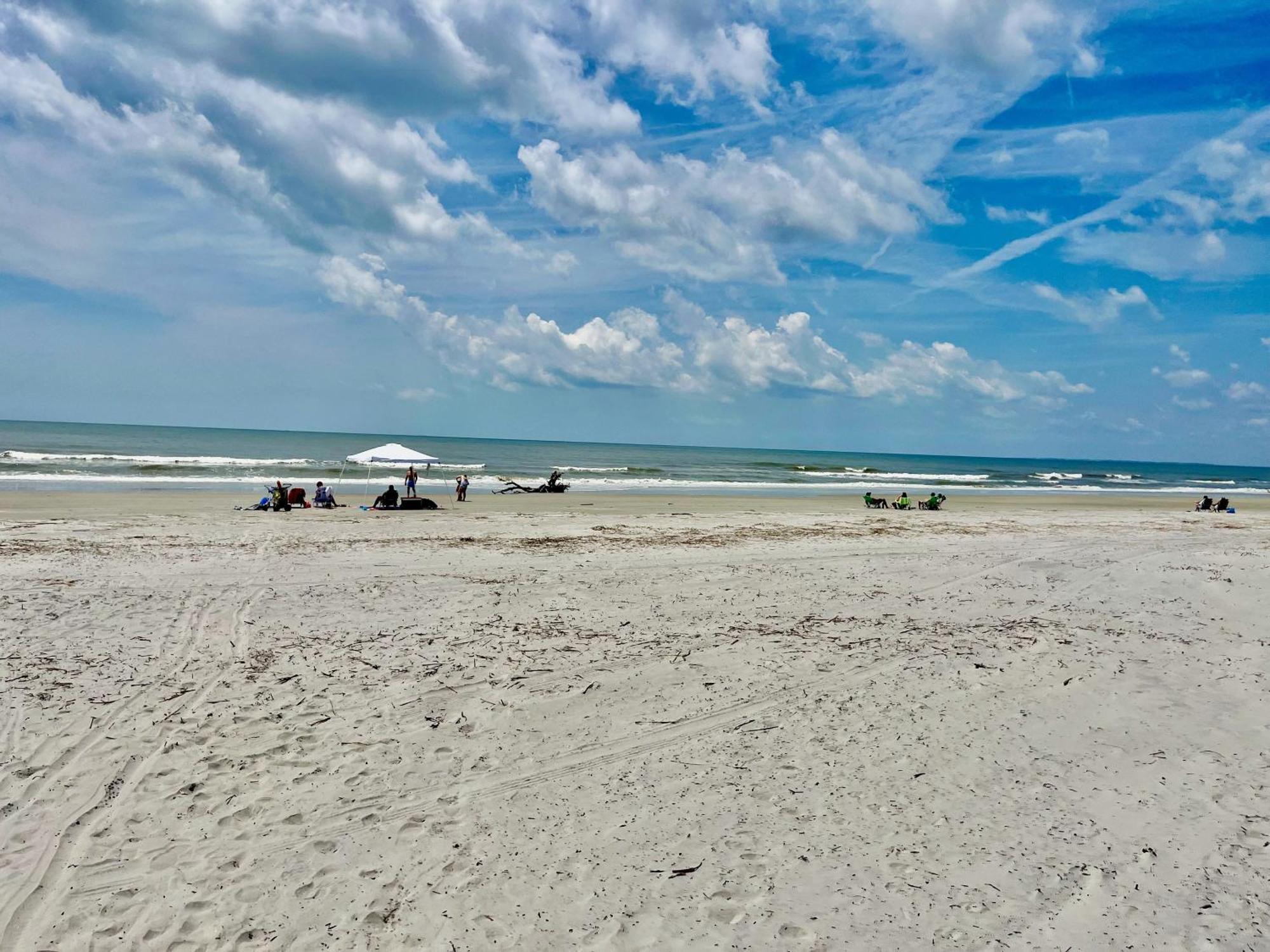 Serene, Pet Friendly Sea Pines Near With Pool Access