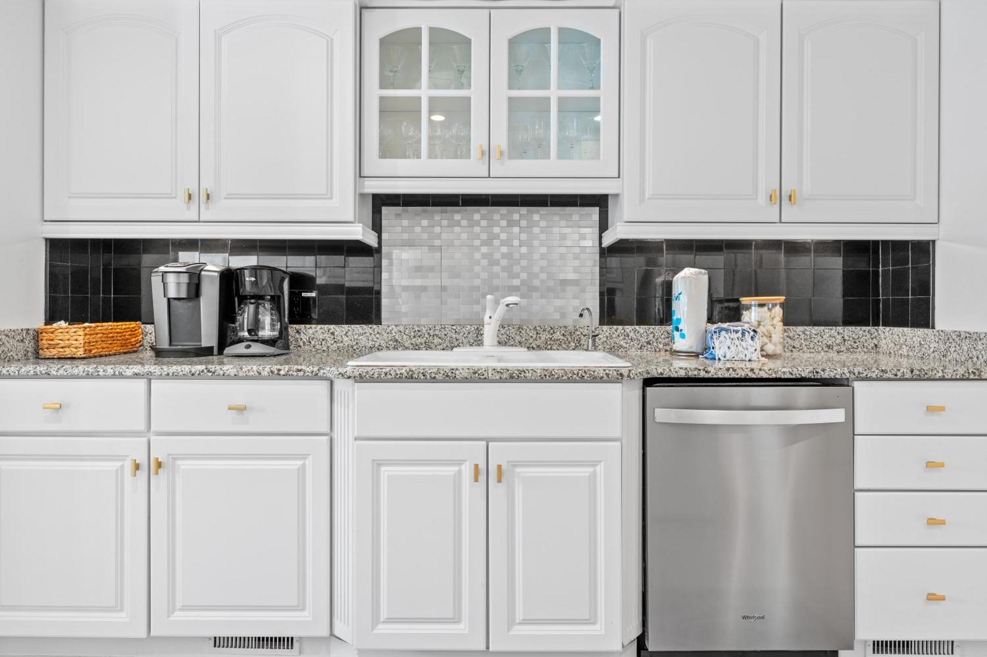 Villa Serene, Pet Friendly Sea Pines Near With Pool Access *