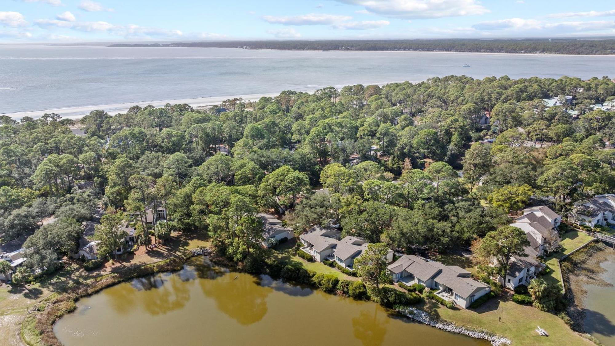 Villa Serene, Pet Friendly Sea Pines Near With Pool Access *
