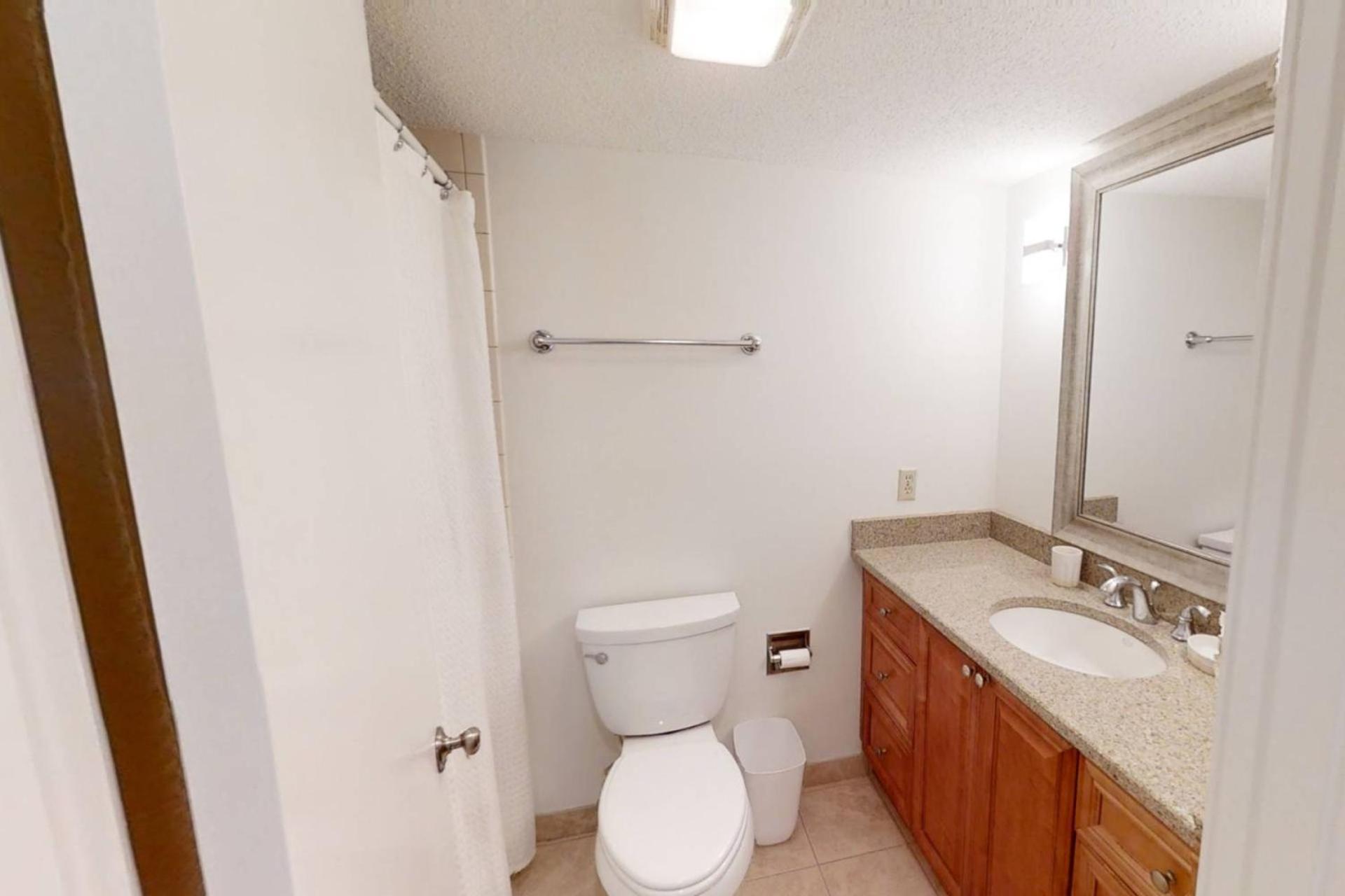2331 Racquet Club *