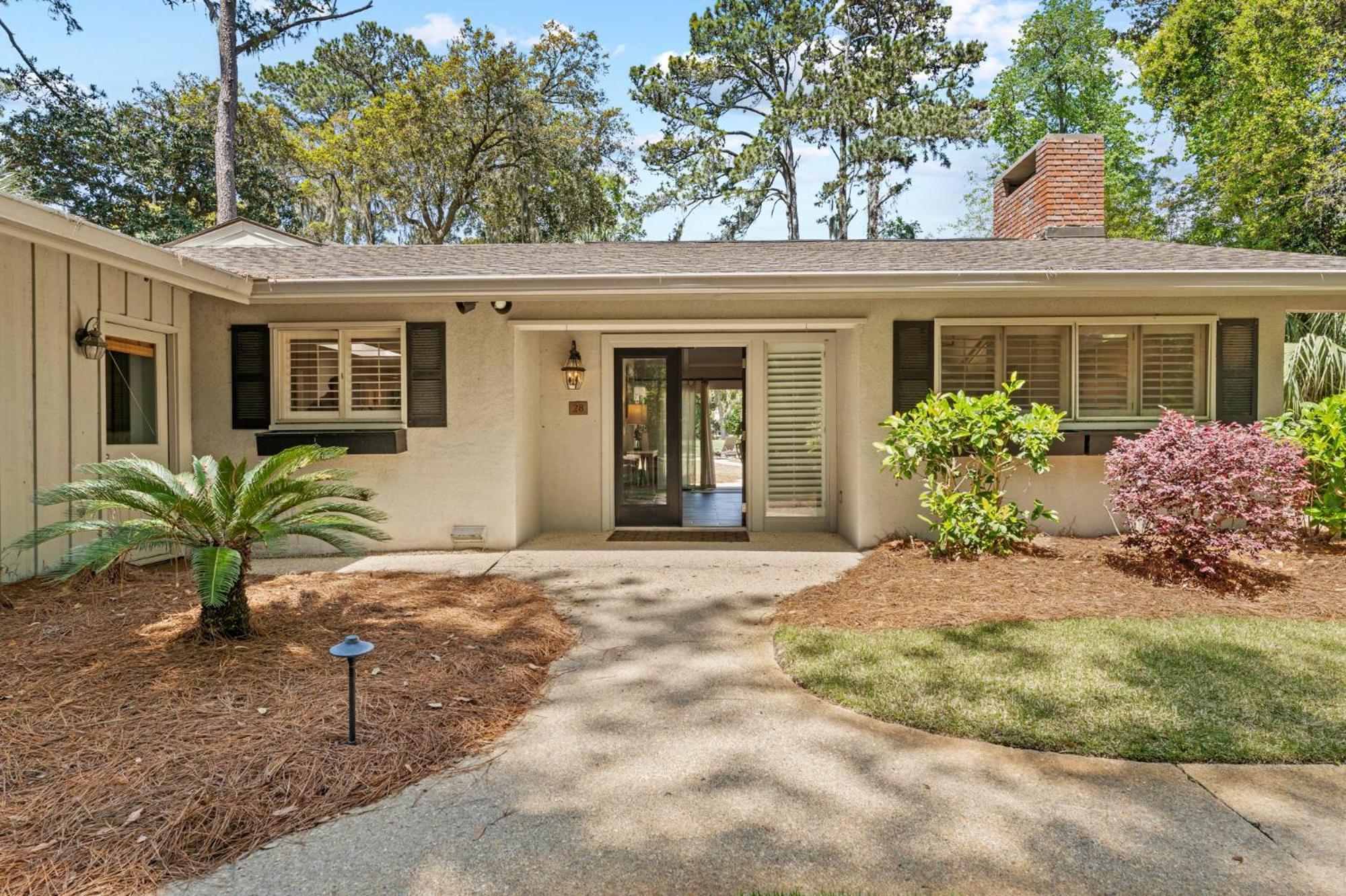 Holiday home Designer Decorated - Golf Course Views - Large Private Pool & - 28 Woodbine Pl Hilton Head Island
