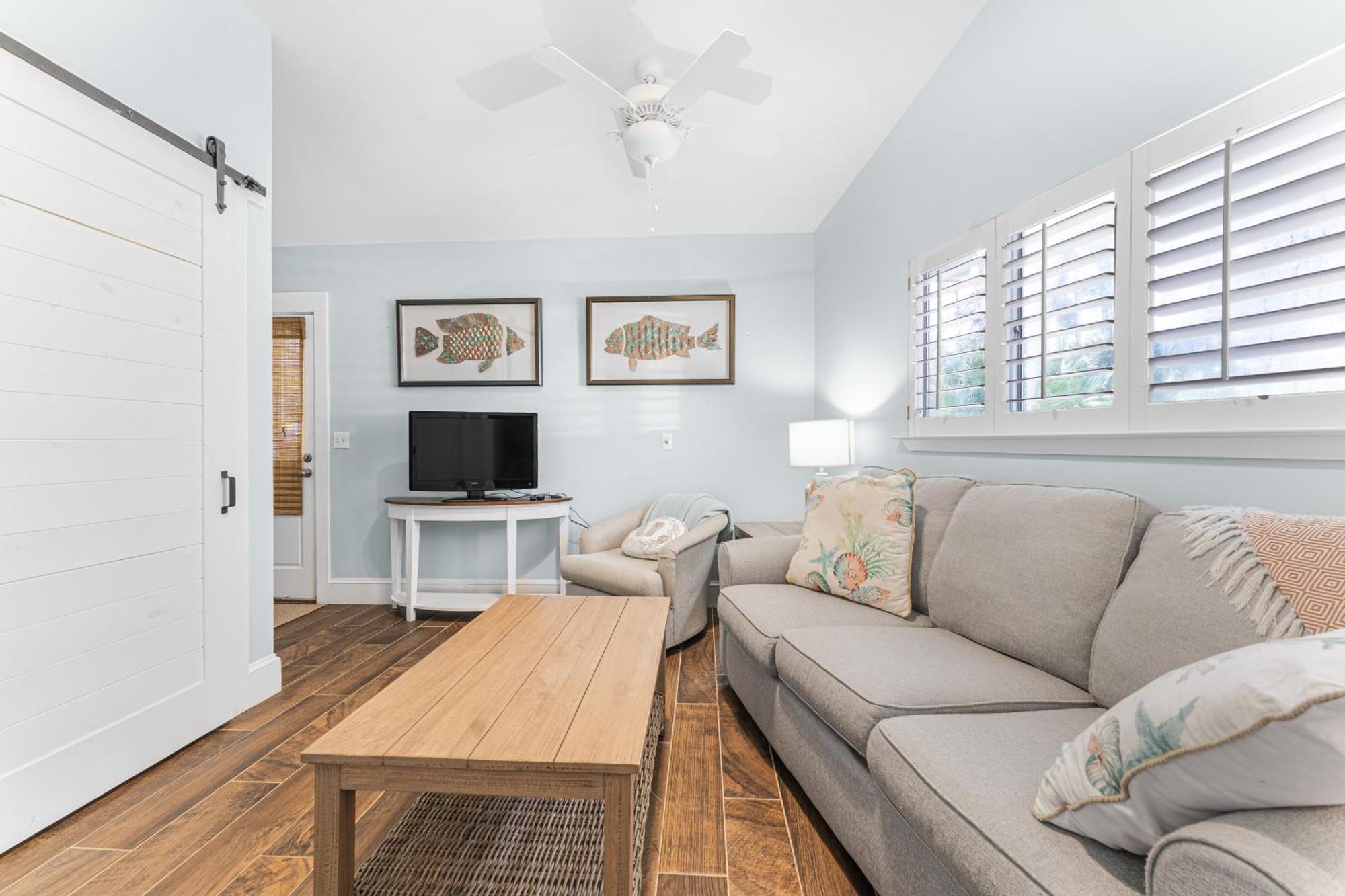 Designer Decorated - Golf Course Views - Large Private Pool & - 28 Woodbine Pl