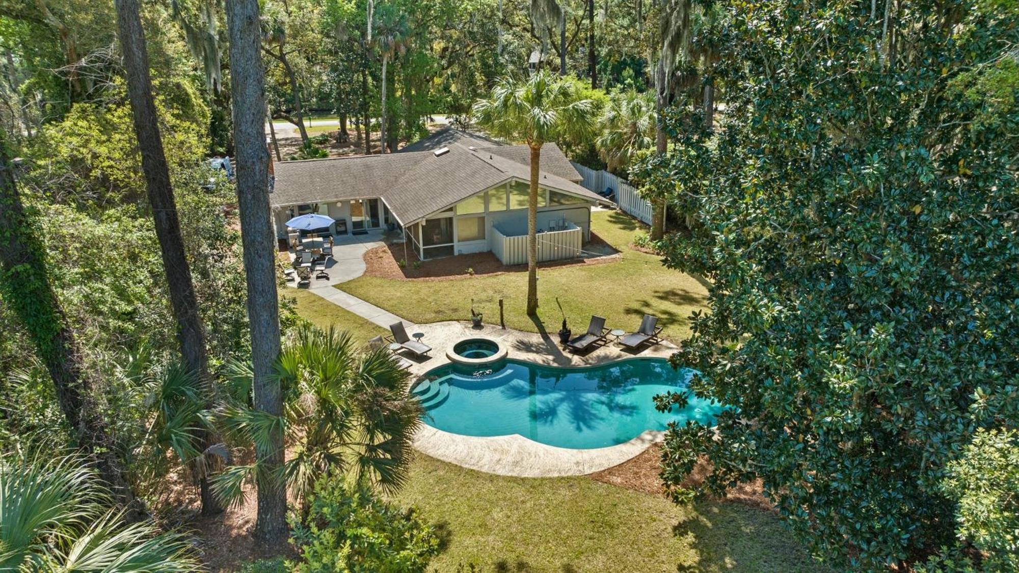 Designer Decorated - Golf Course Views - Large Private Pool & - 28 Woodbine Pl Holiday home *