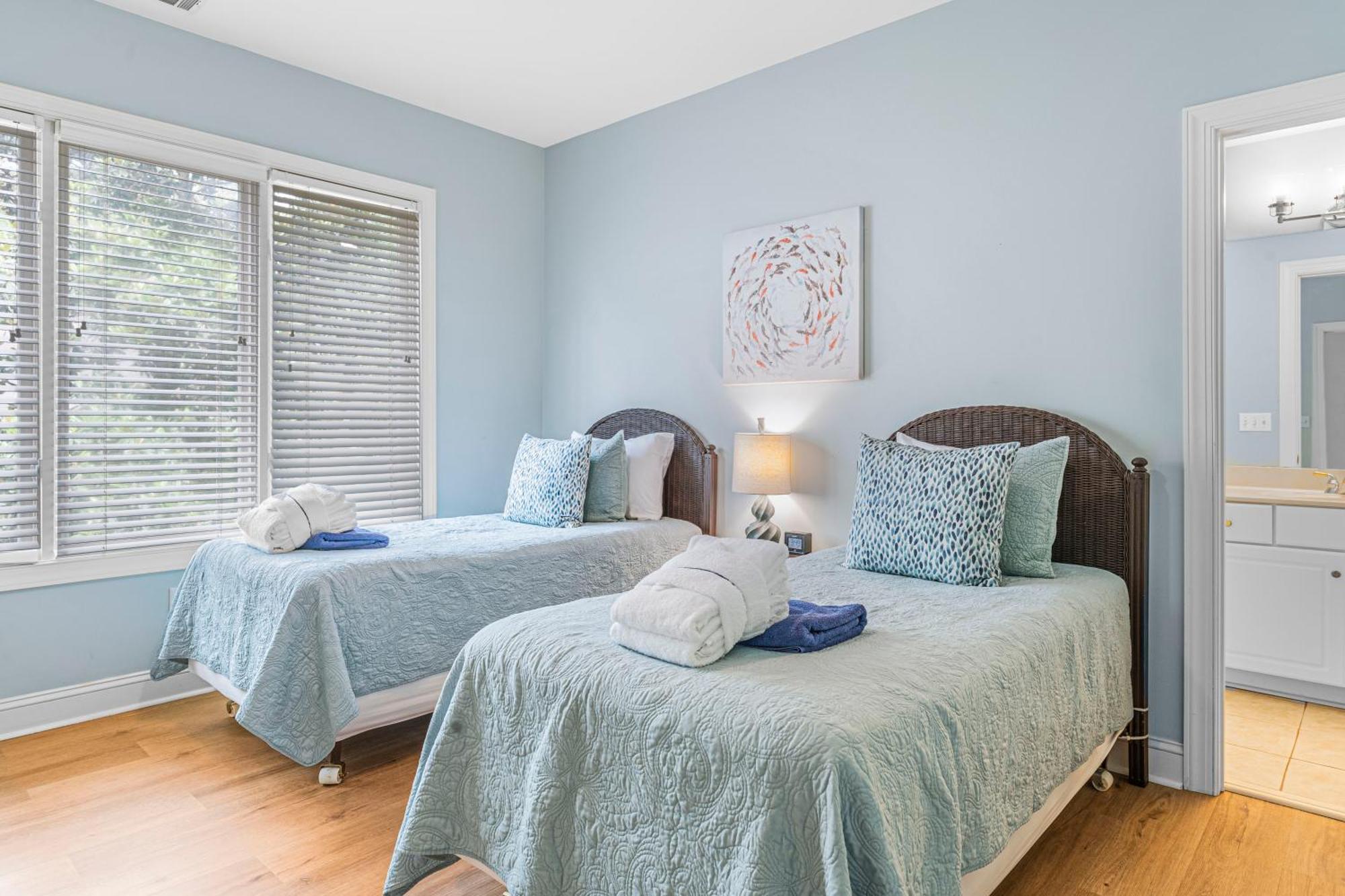 Holiday home Private Pool - 5 Min Bike Ride To - 4 W Garrison Pl *