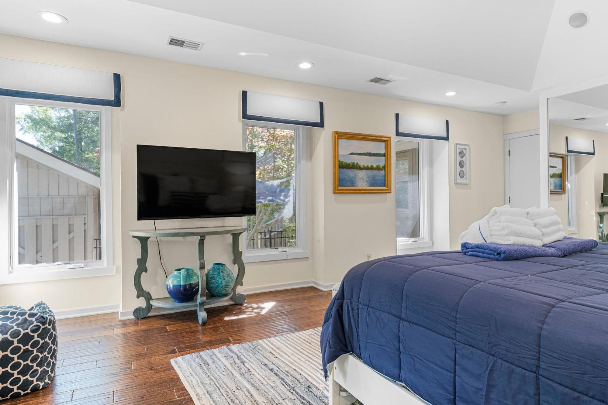Pet Friendly - Upscale Renovations & Decor - Private Pool - 2 St Andrews Place Holiday home *