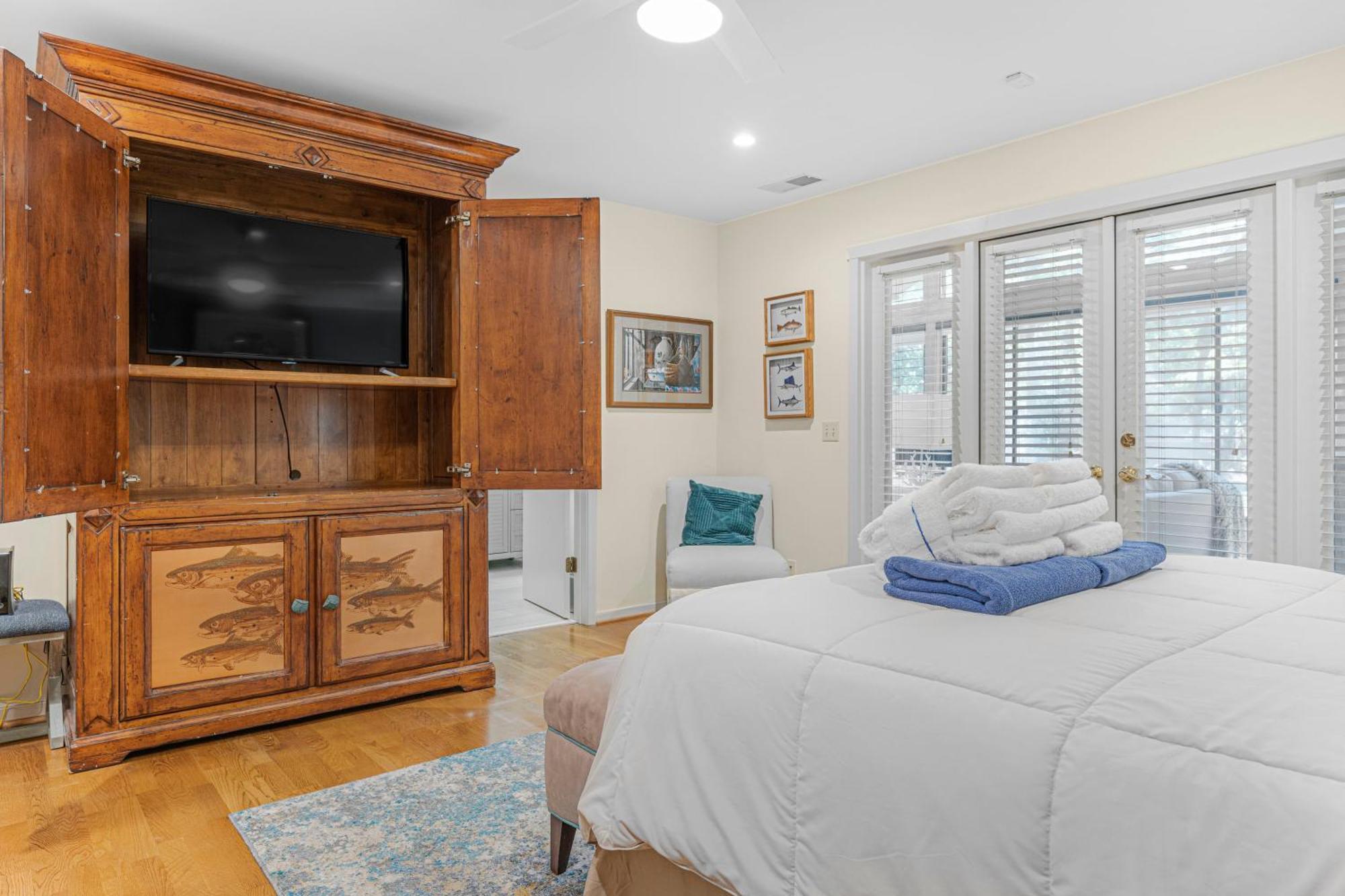 Pet Friendly - Upscale Renovations & Decor - Private Pool - 2 St Andrews Place Hilton Head Island