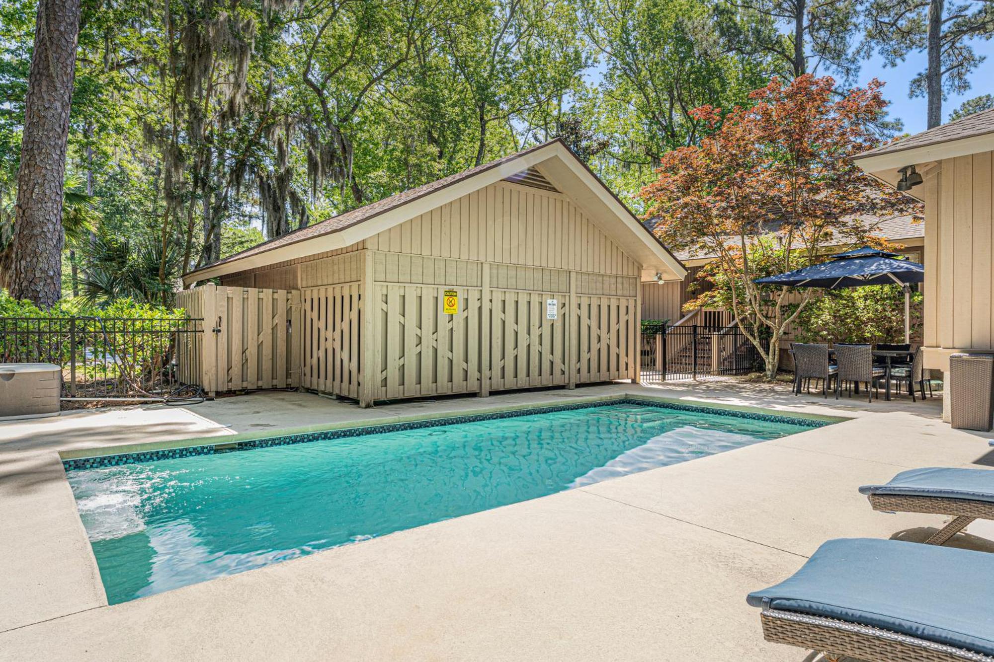 Holiday home Pet Friendly - Upscale Renovations & Decor - Private Pool - 2 St Andrews Place *