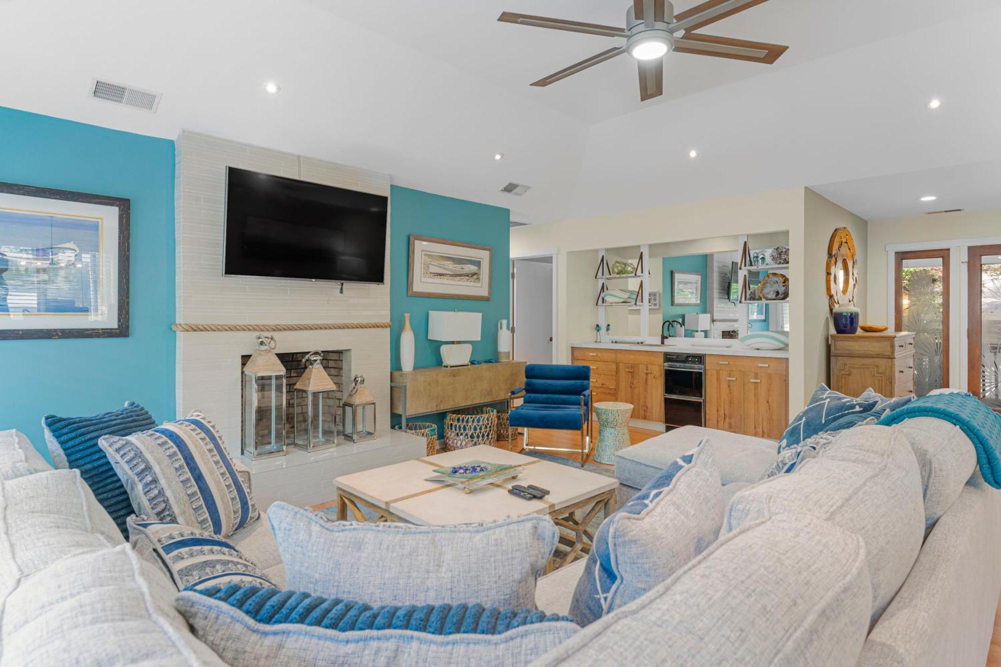 Pet Friendly - Upscale Renovations & Decor - Private Pool - 2 St Andrews Place * Hilton Head Island