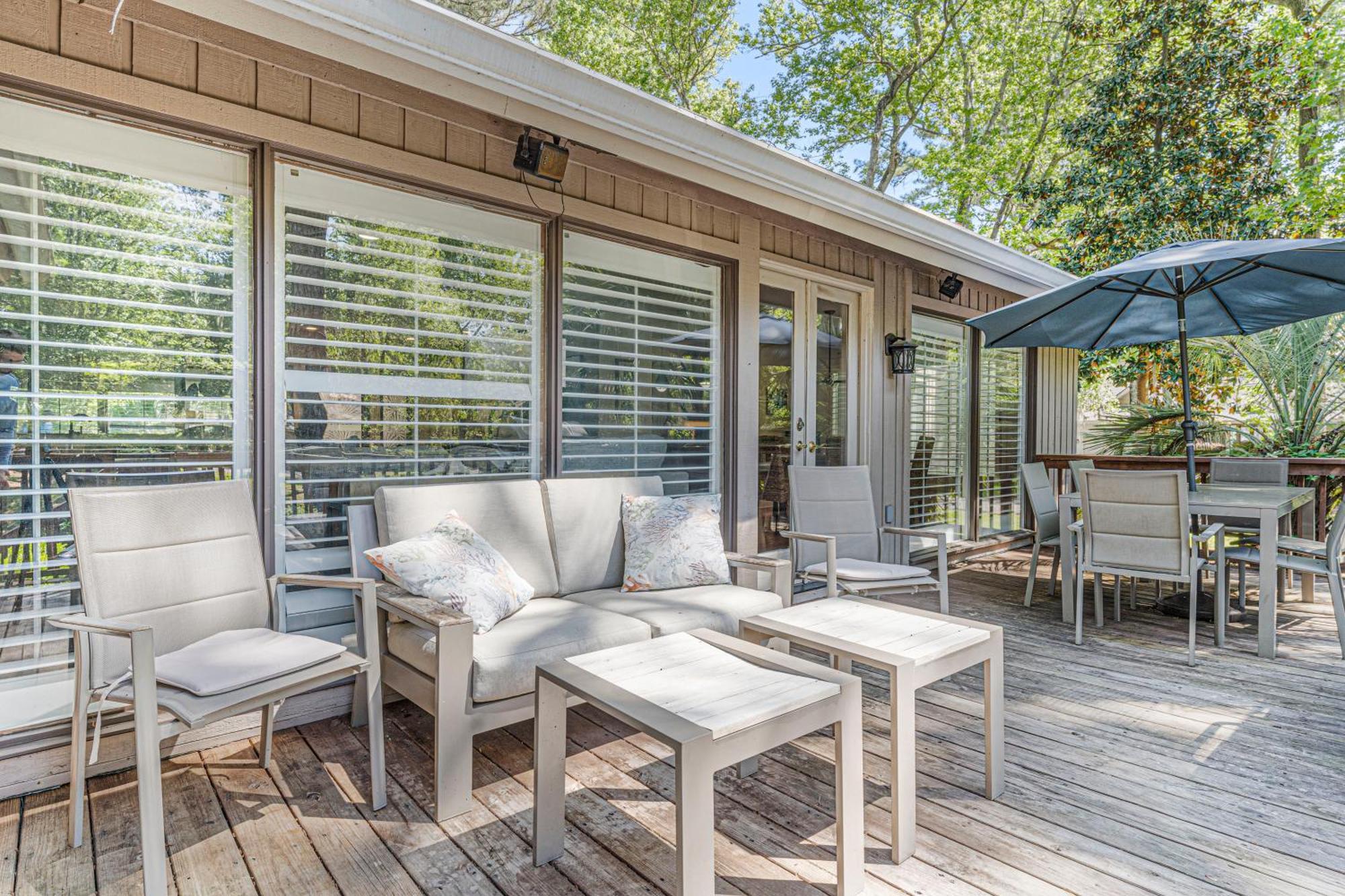 Pet Friendly - Upscale Renovations & Decor - Private Pool - 2 St Andrews Place Holiday home