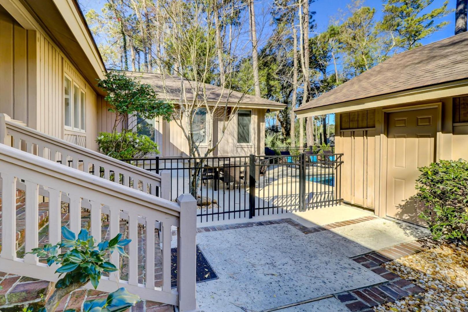 Pet Friendly - Upscale Renovations & Decor - Private Pool - 2 St Andrews Place * Hilton Head Island