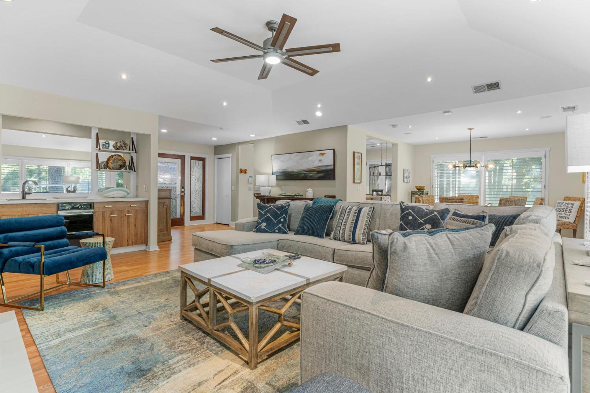 Pet Friendly - Upscale Renovations & Decor - Private Pool - 2 St Andrews Place Holiday home Hilton Head Island