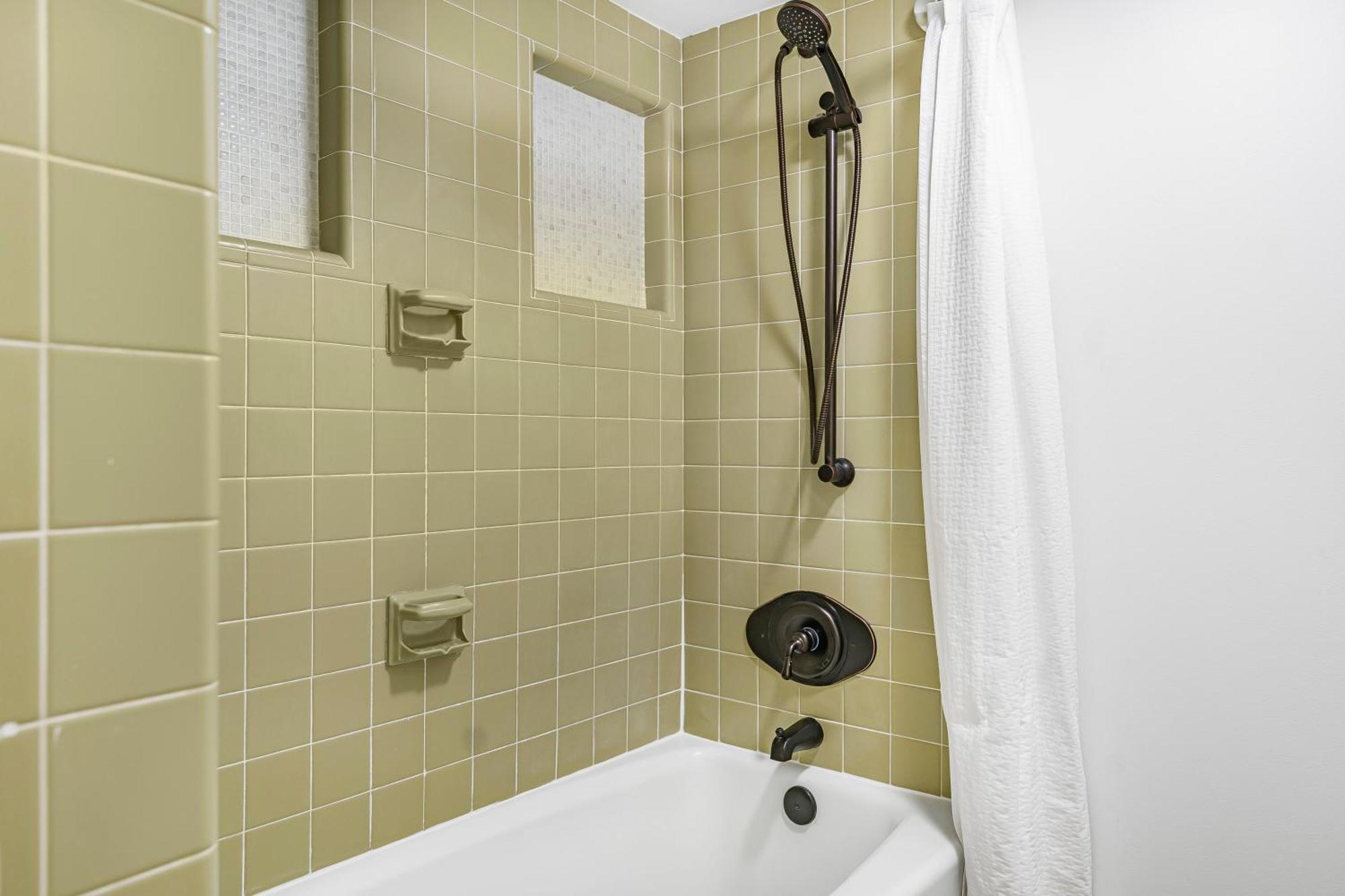Pet Friendly - Marsh Views - Private Pool With Free Pool Heat - 25 Stoney Creek Rd Holiday home Hilton Head Island