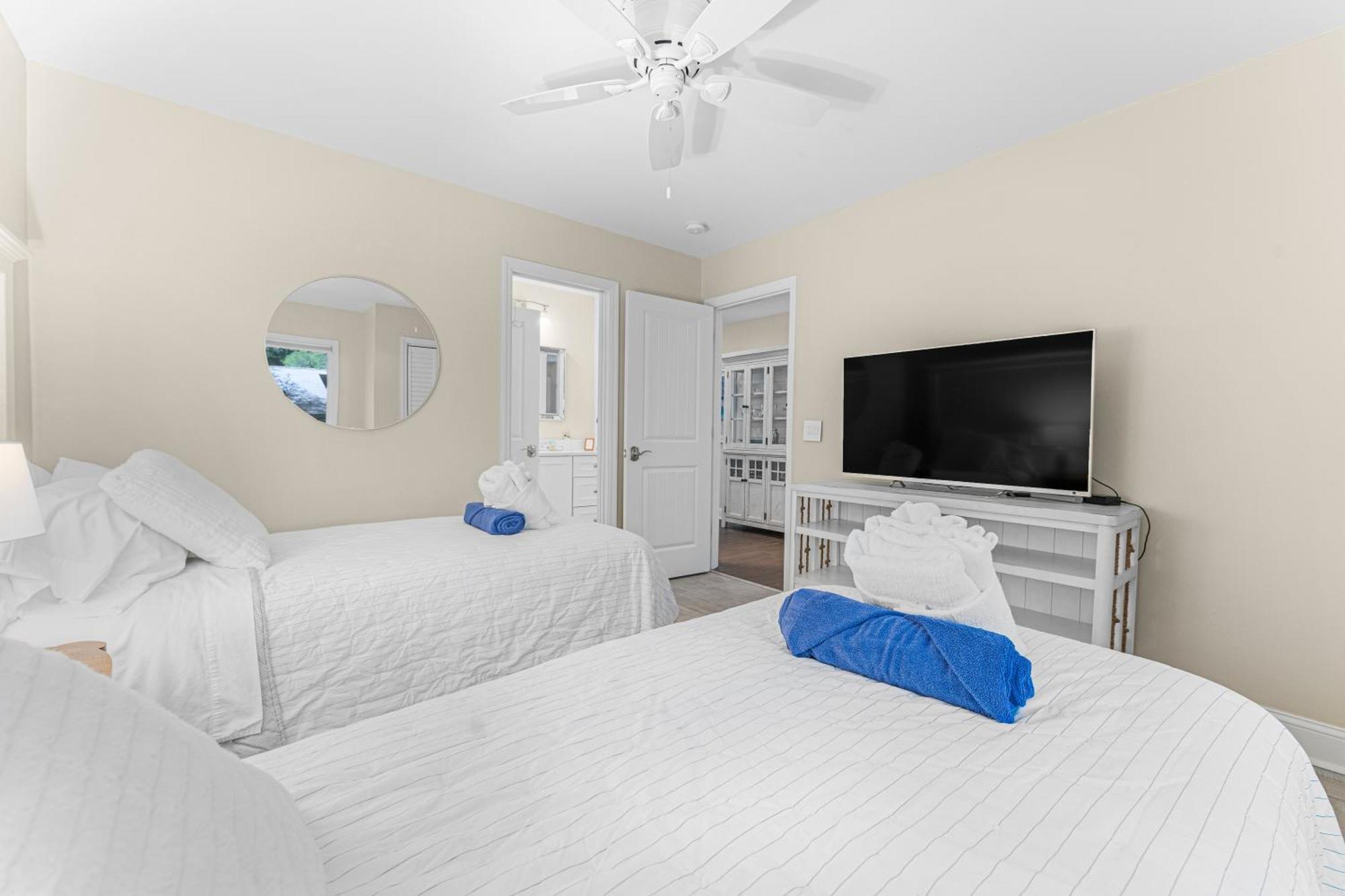 Holiday home Private Oasis With Pool - Pet Friendly - Fully Fenced Yard - 3 Pender Lane Hilton Head Island