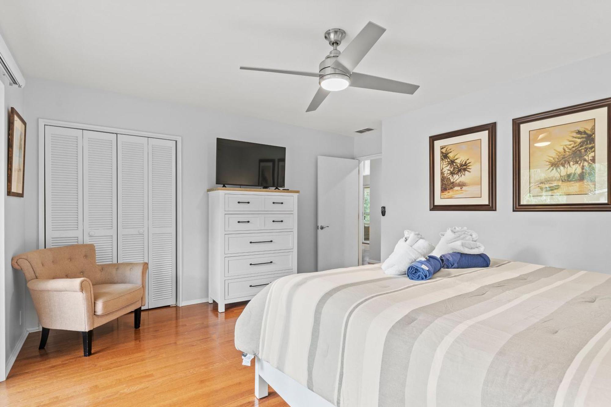 2nd Row House - Private Pool - 4 King Bedrooms - 19 Oyster Catcher Rd