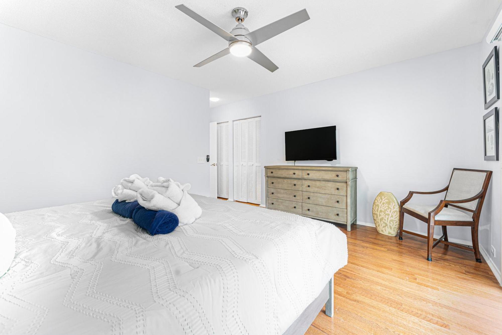 Holiday home 2nd Row House - Private Pool - 4 King Bedrooms - 19 Oyster Catcher Rd *