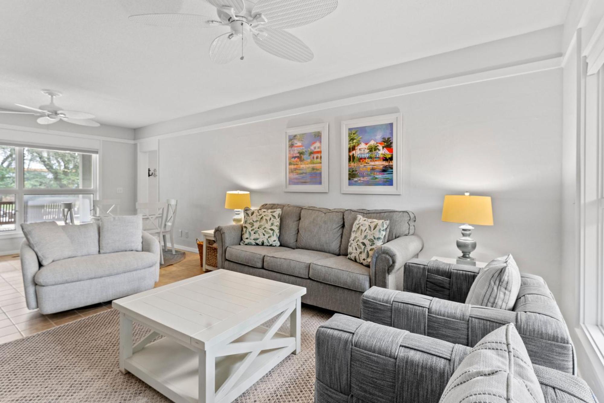 Holiday home 2nd Row House - Private Pool - 4 King Bedrooms - 19 Oyster Catcher Rd *