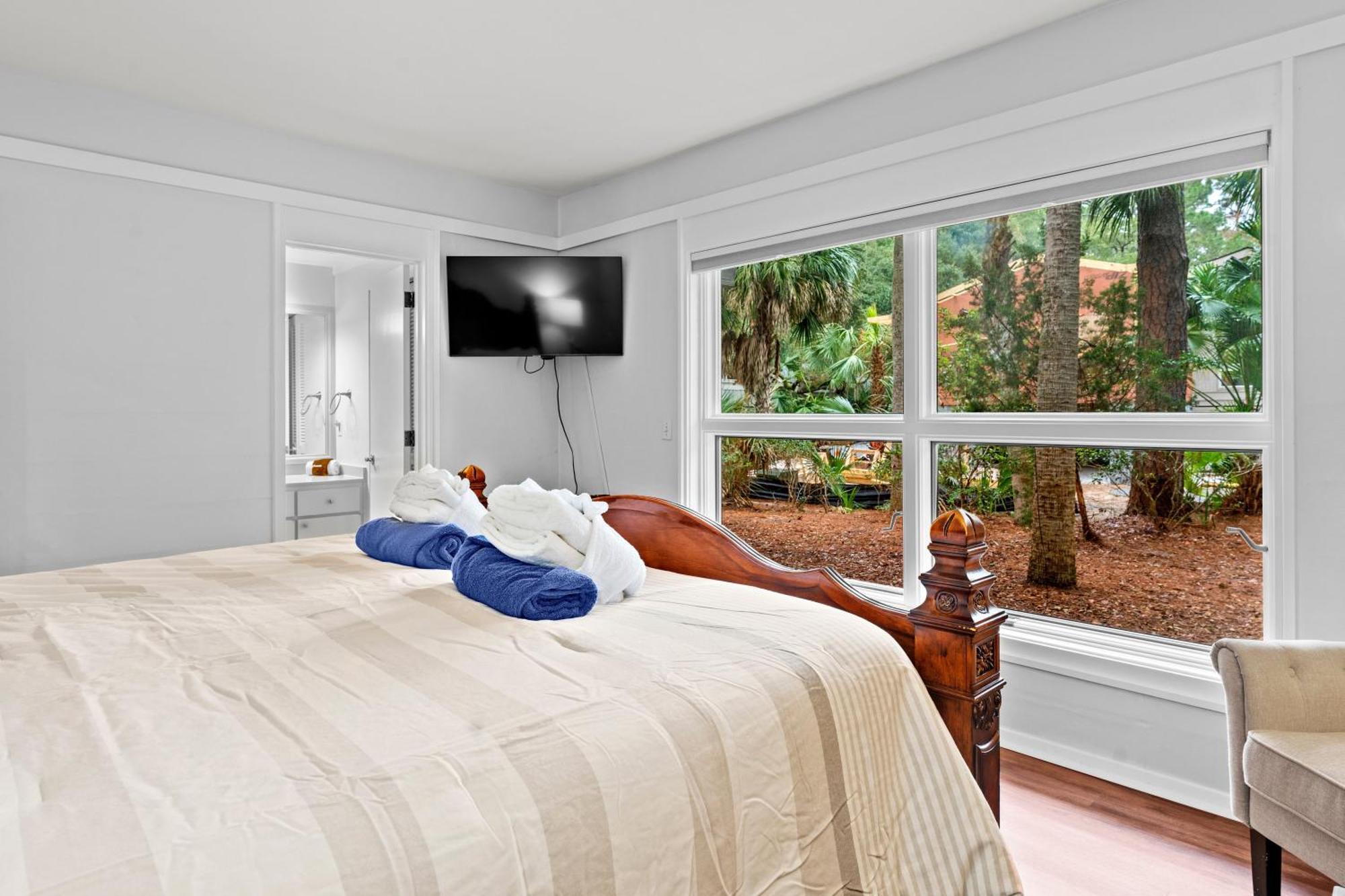 Holiday home 2nd Row House - Private Pool - 4 King Bedrooms - 19 Oyster Catcher Rd *