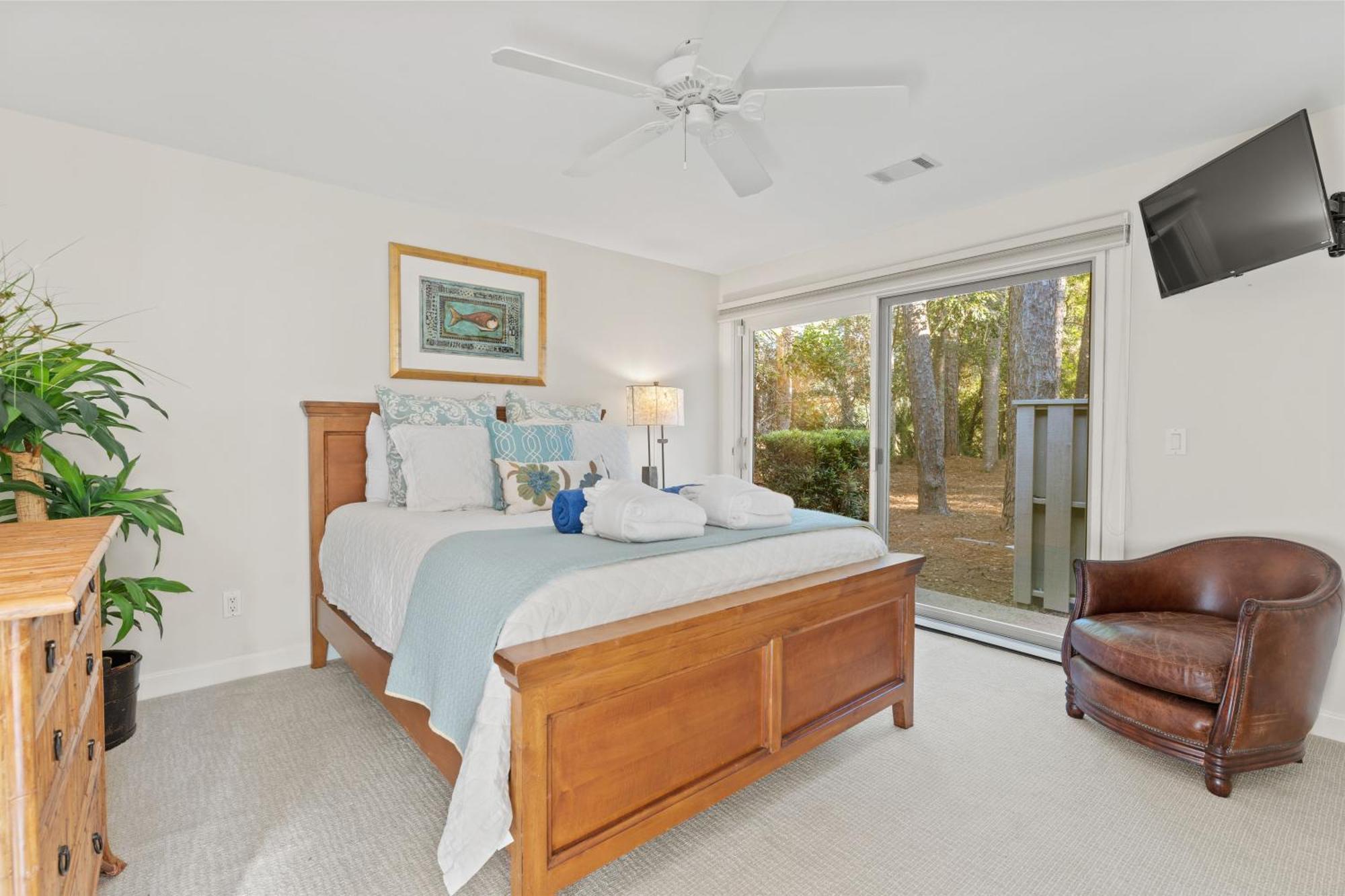 New Listing - 3rd Row - Pool - - Golf Course - Lagoon - 8 Lagoon Rd * Hilton Head Island