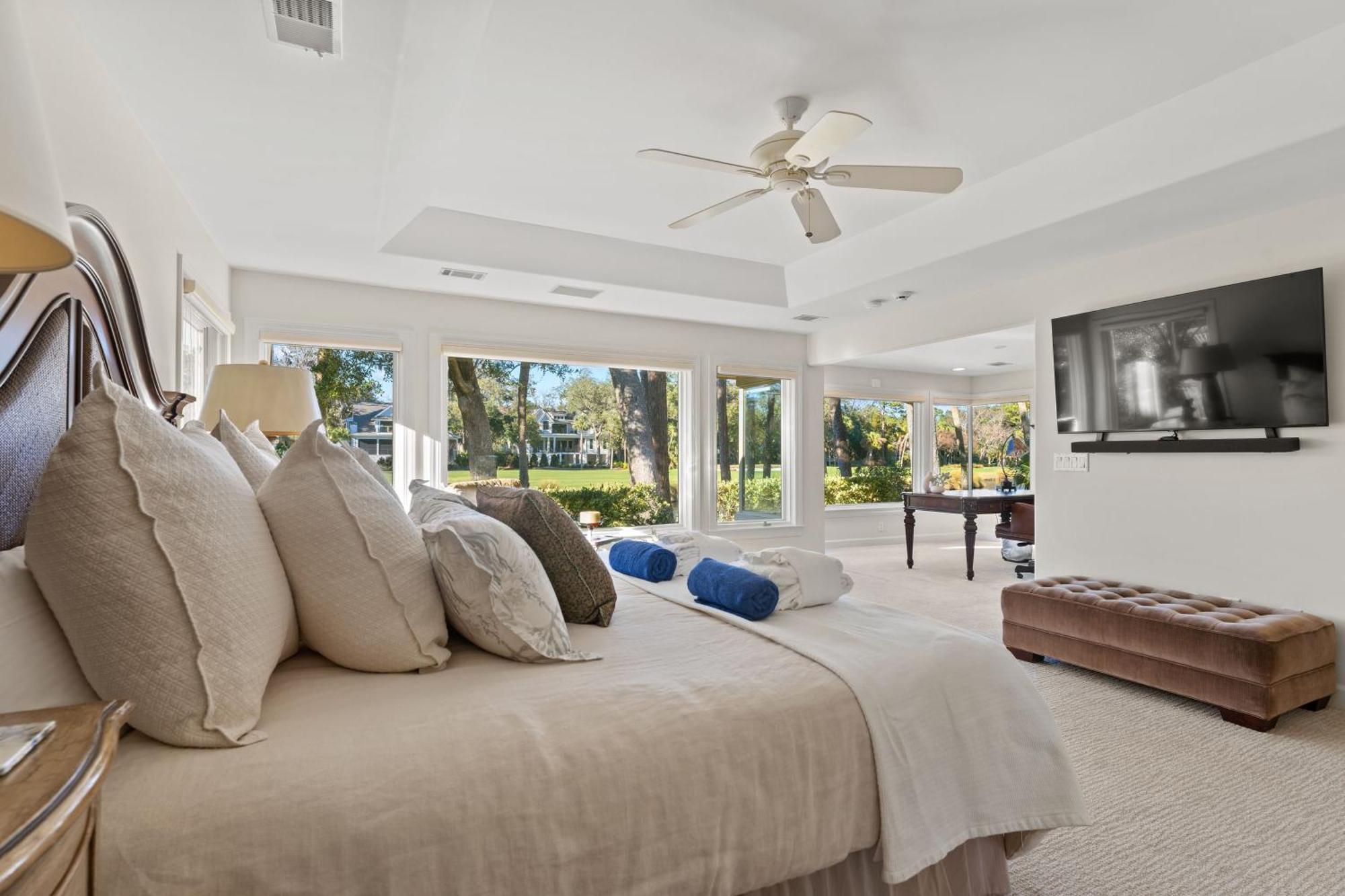 New Listing - 3rd Row - Pool - - Golf Course - Lagoon - 8 Lagoon Rd Holiday home Hilton Head Island