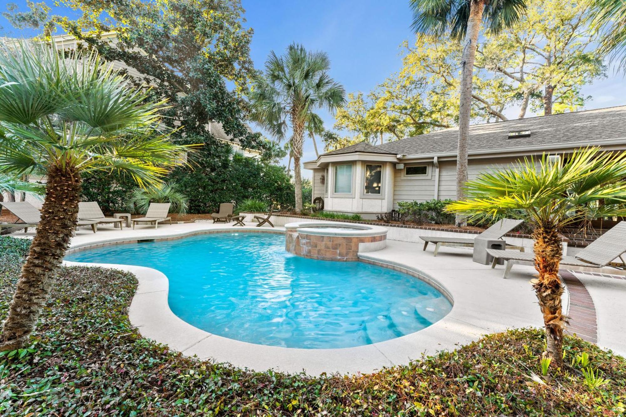 New Listing - 3rd Row - Pool - - Golf Course - Lagoon - 8 Lagoon Rd Holiday home Hilton Head Island
