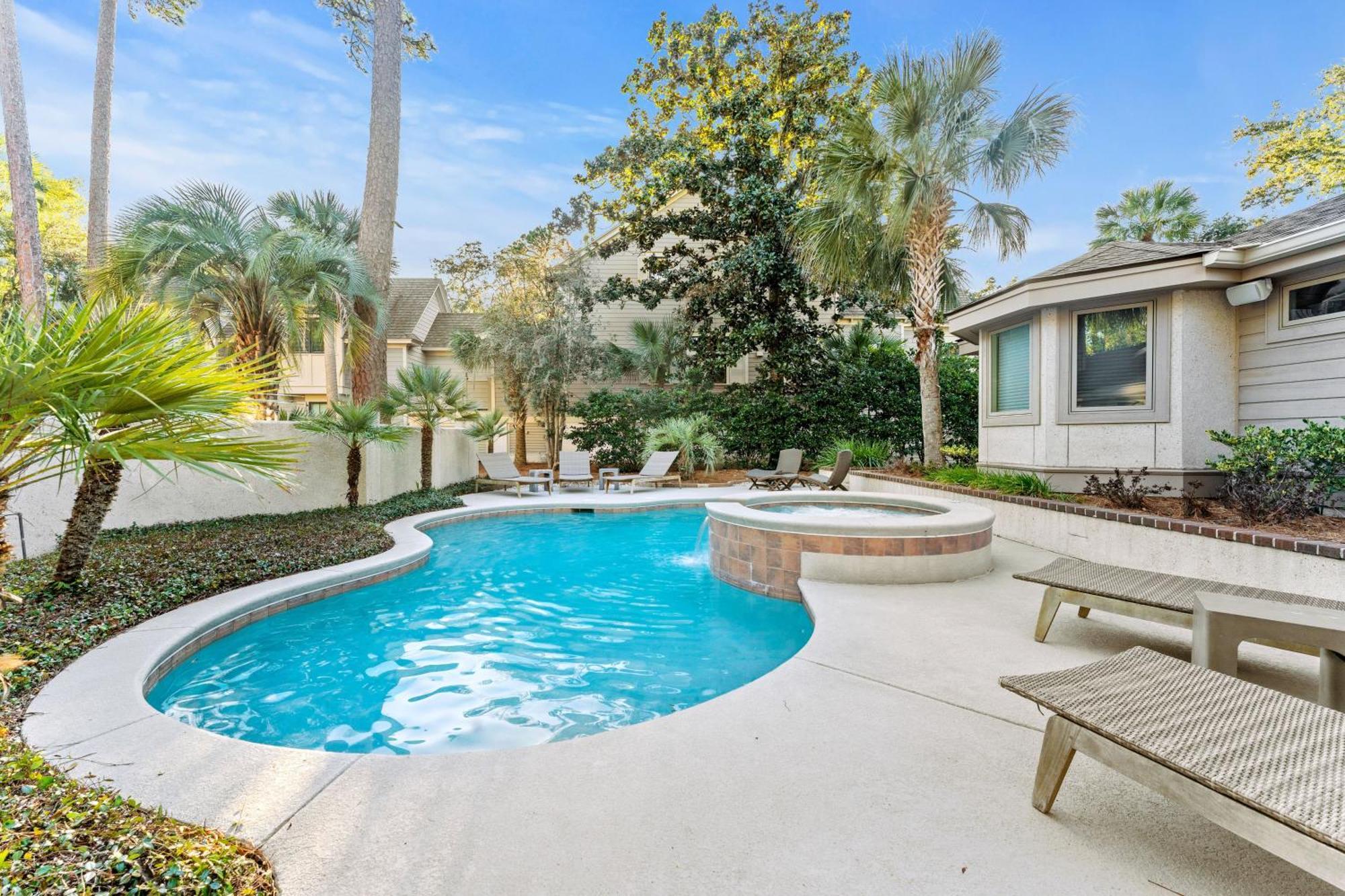 New Listing - 3rd Row - Pool - - Golf Course - Lagoon - 8 Lagoon Rd * Hilton Head Island