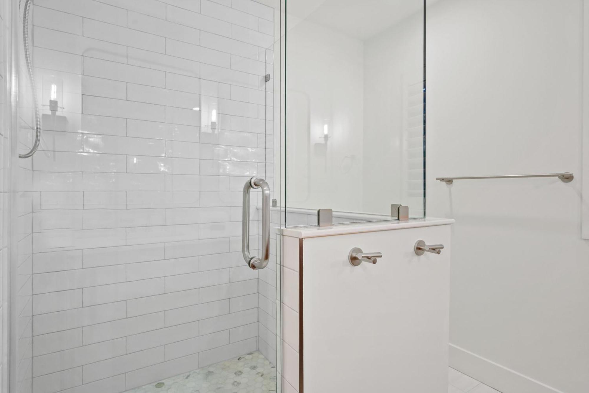 Holiday home New Listing - Upscale Coastal Ranch - Private Pool & - 13 Planters Wood Ct *