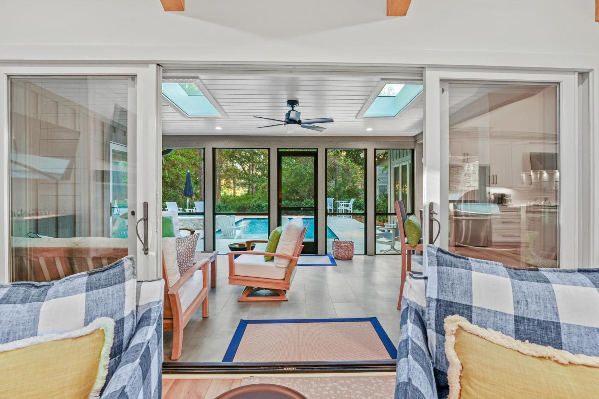 New Listing - Upscale Coastal Ranch - Private Pool & - 13 Planters Wood Ct Hilton Head Island