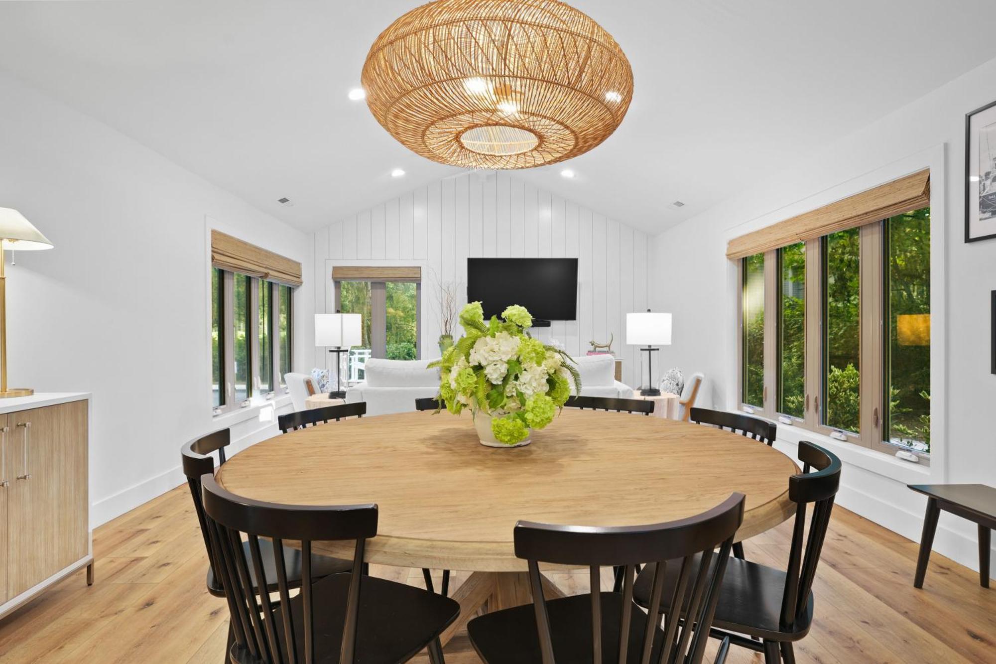 Holiday home New Listing - Upscale Coastal Ranch - Private Pool & - 13 Planters Wood Ct