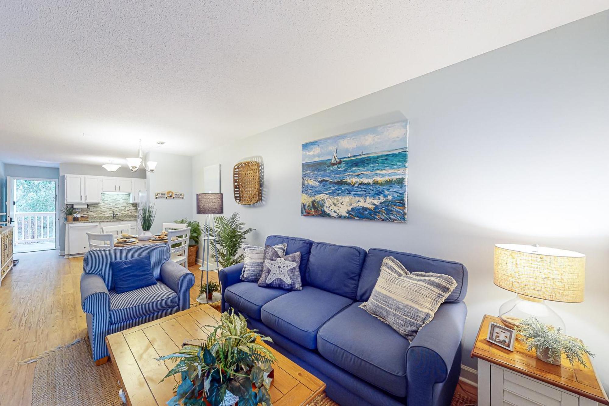 Apartment On Port Royal Sound Iv