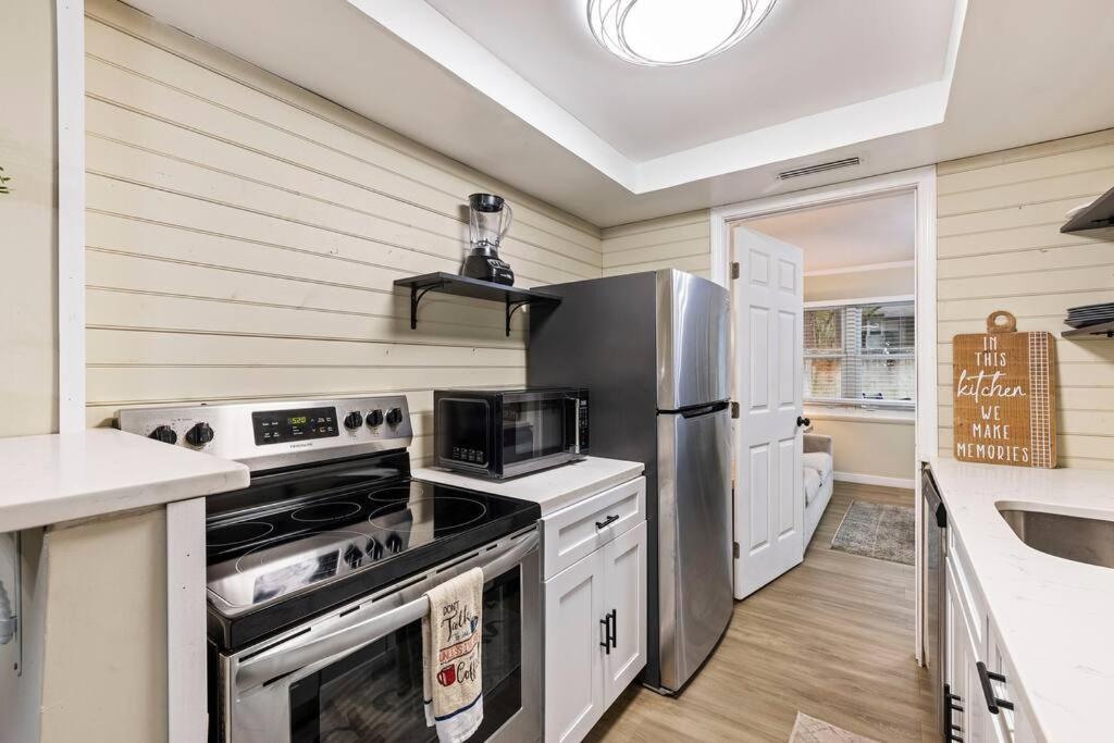 Apartment #94 Bright 2bdr Pet Welcome Pool 2parking Baby Crib Hilton Head Island