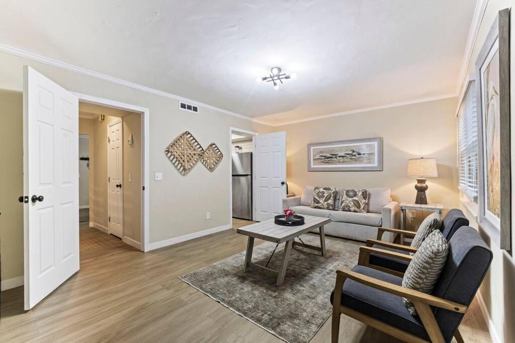 Apartment #94 Bright 2bdr Pet Welcome Pool 2parking Baby Crib Hilton Head Island