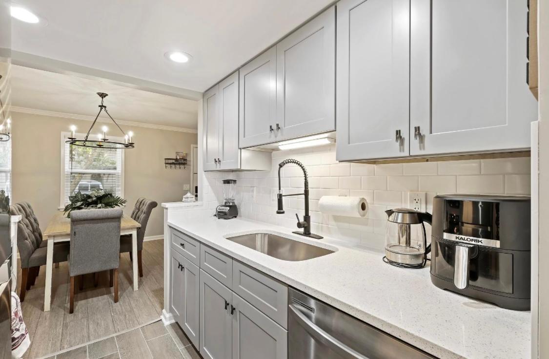 #81 Beautiful Large 2 Assigned Parking Pool Pet Friendly Near Hilton Head Island