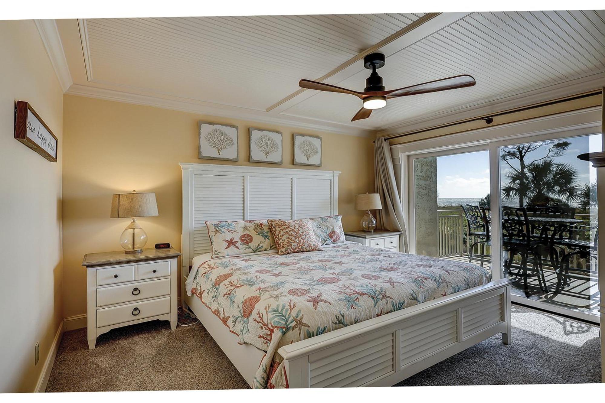 211 Shorewood 2 Bedroom Oceanfront Holiday home *