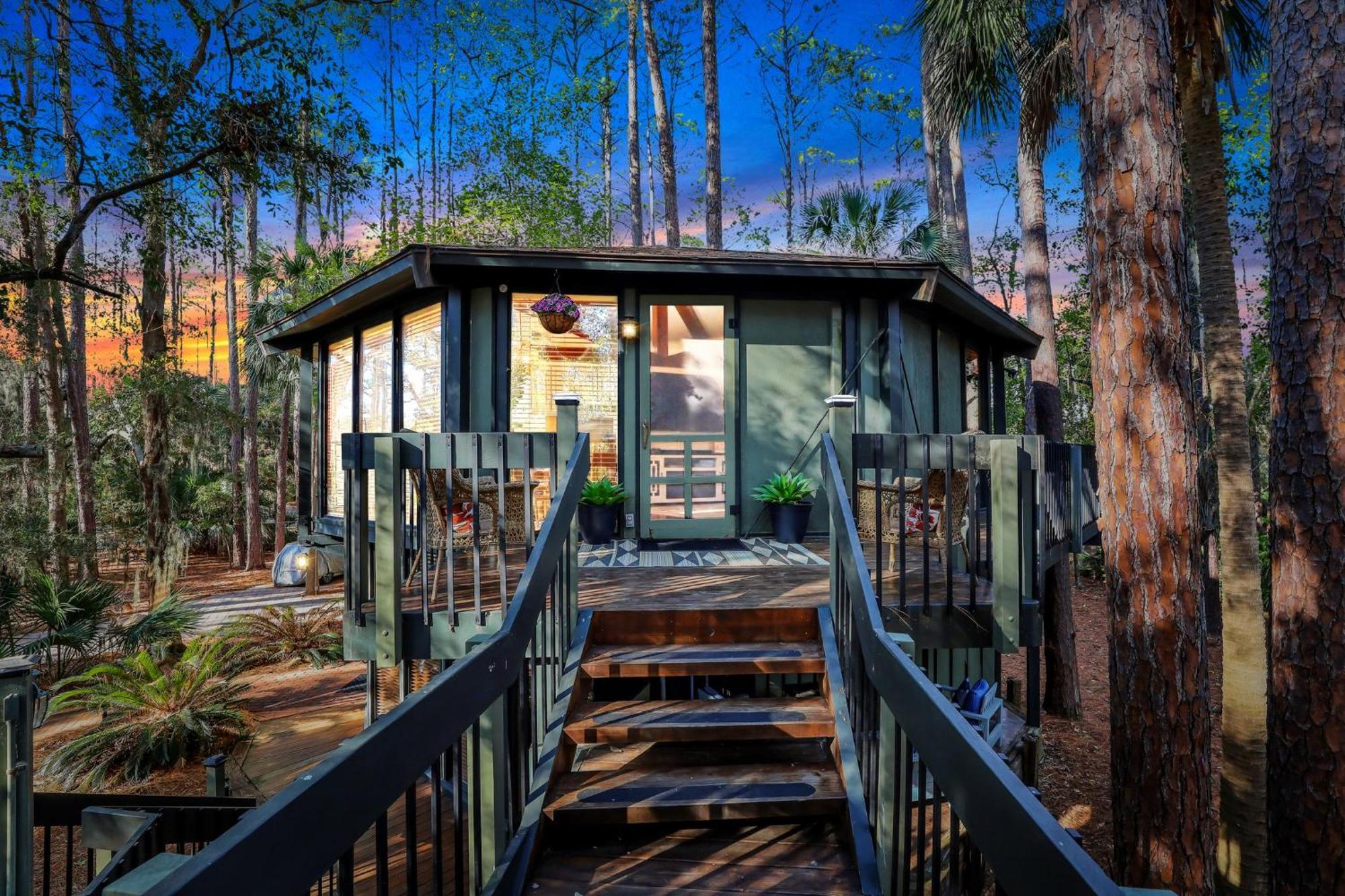 A Magical Treehouse By The Sea! *
