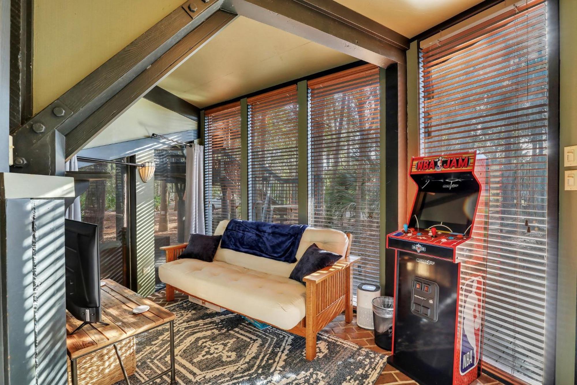 Villa A Magical Treehouse By The Sea! Hilton Head Island