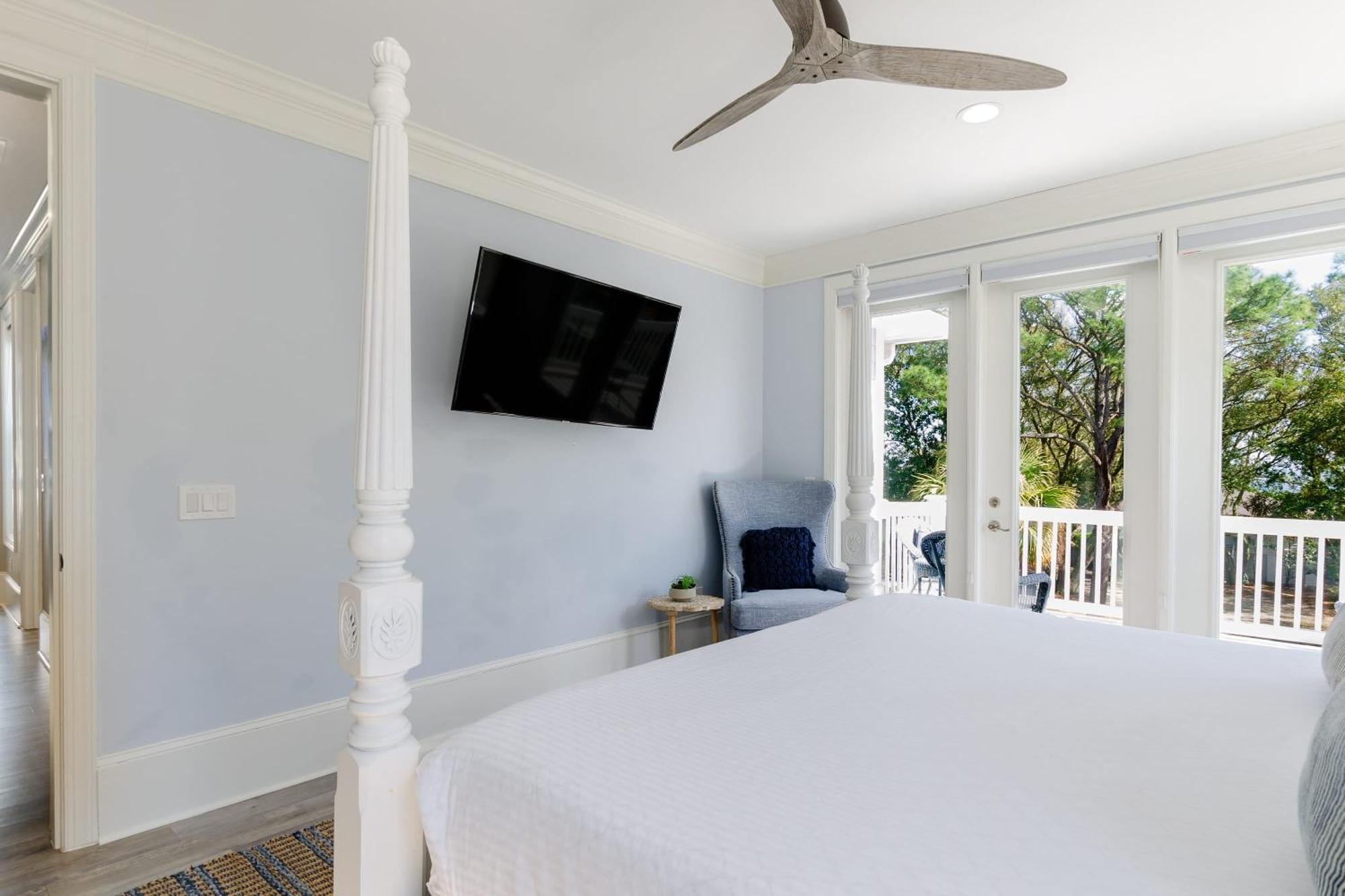 Cobalt Coast By Avantstay 7bdr Steps From Holiday home