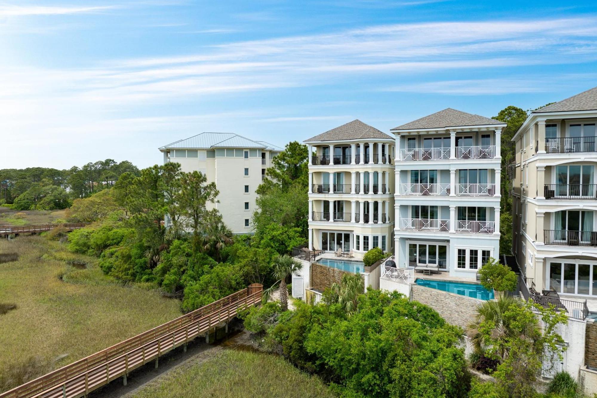 Egret By Avantstay 10 Bedroom Ocean Estate Infinity Pool W Views Walk To Holiday home