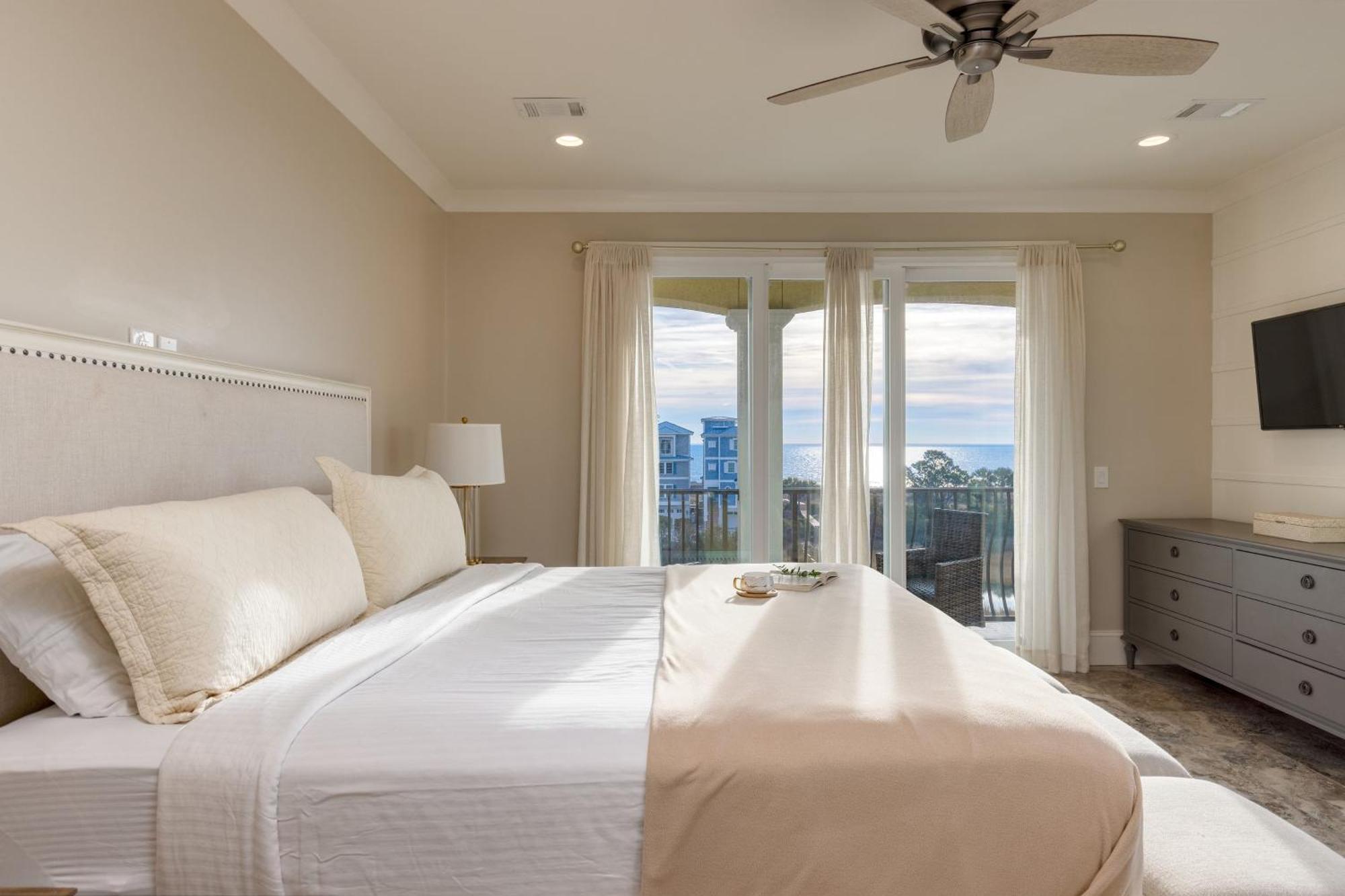Egret By Avantstay 10 Bedroom Ocean Estate Infinity Pool W Views Walk To Holiday home