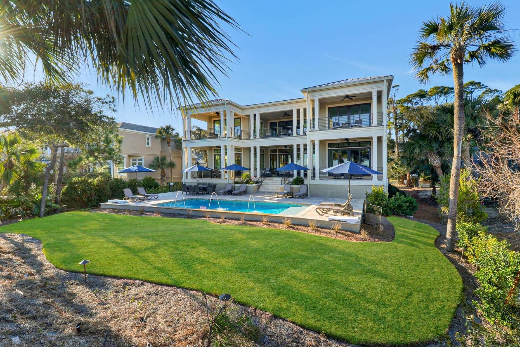 19 Armada Villa