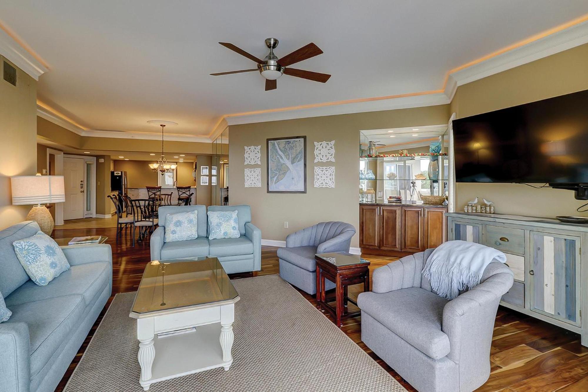 404 Barrington Arms Villa