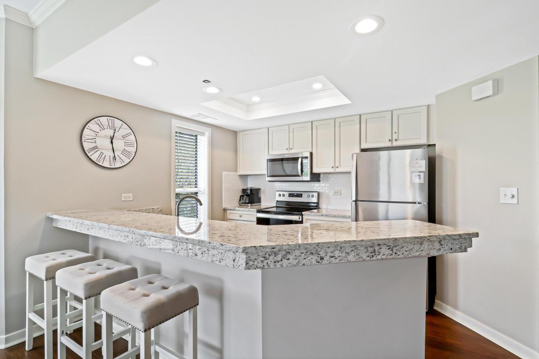 517 Barrington Court Villa *