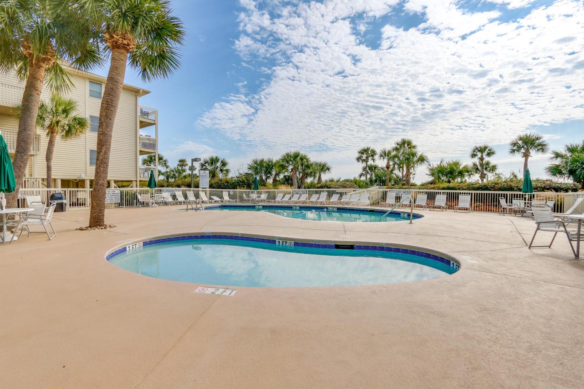 Breakers Oceanfront Getaway With Amazing View And Pool Villa