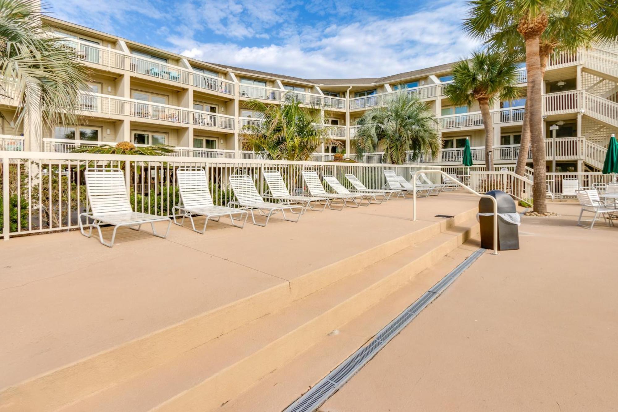 Breakers Oceanfront Getaway With Amazing View And Pool *
