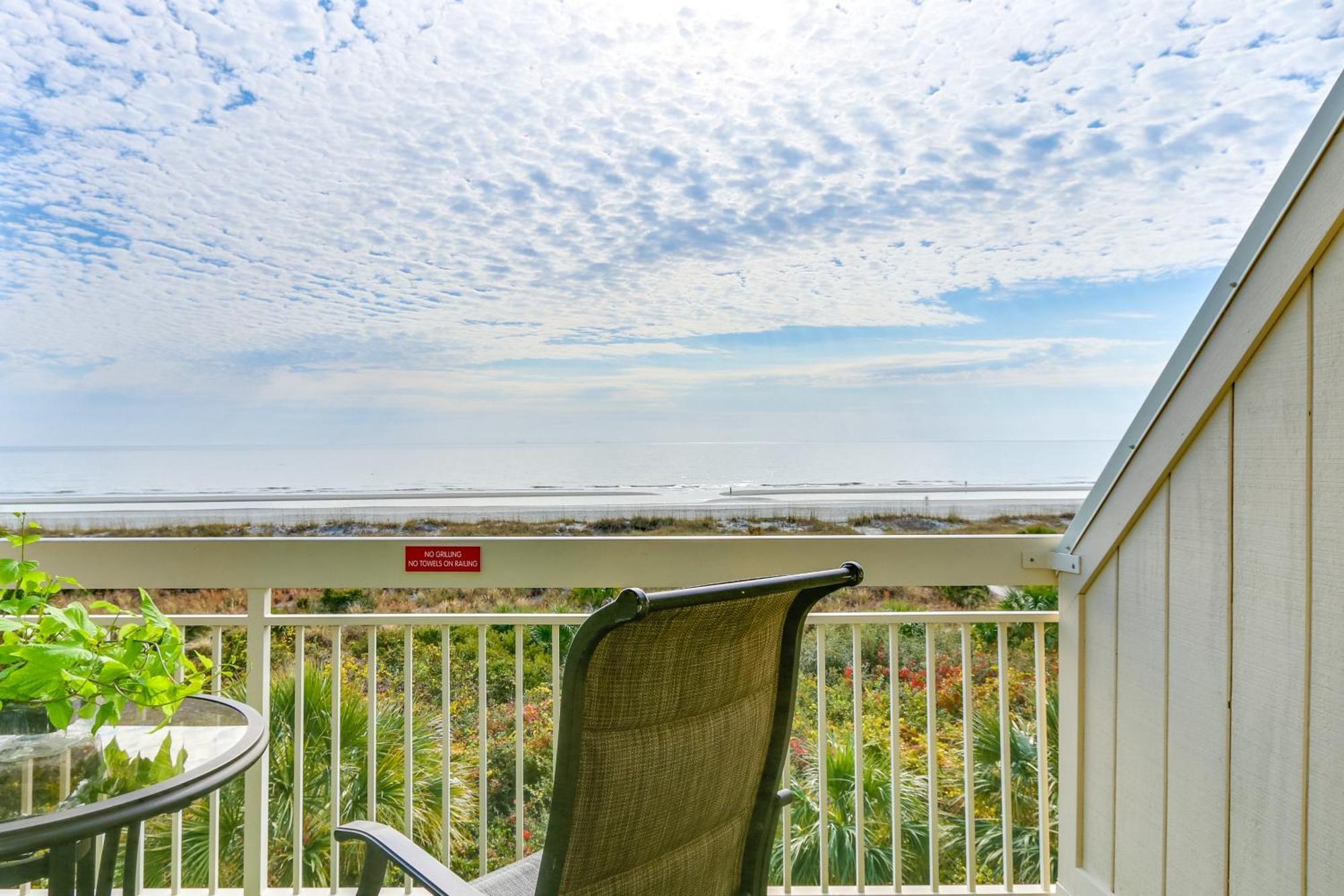 Breakers Oceanfront Getaway With Amazing View And Pool Villa